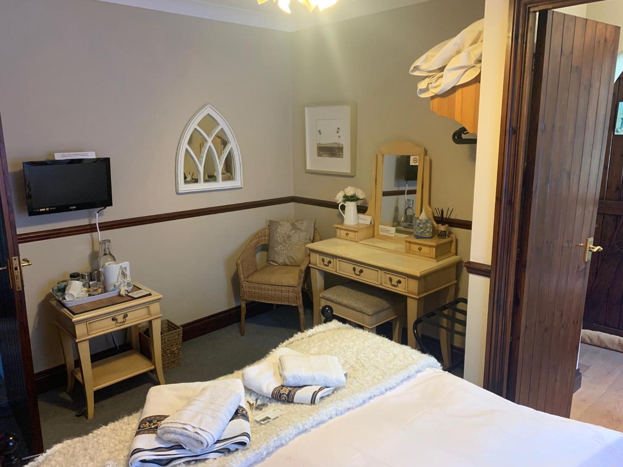 Double Room with Private Bathroom - Photo 1