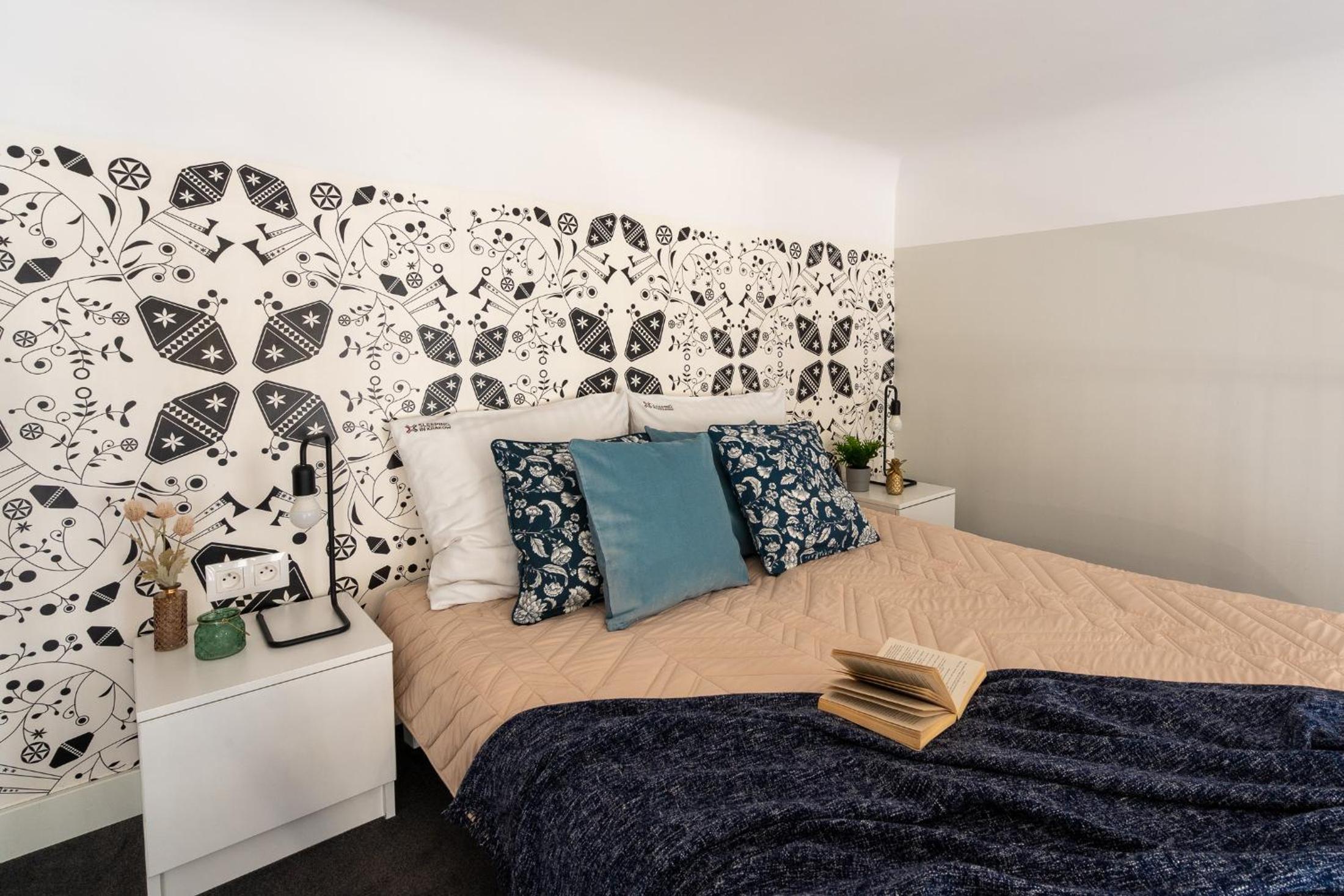 Two-Bedroom Apartment - Photo 9