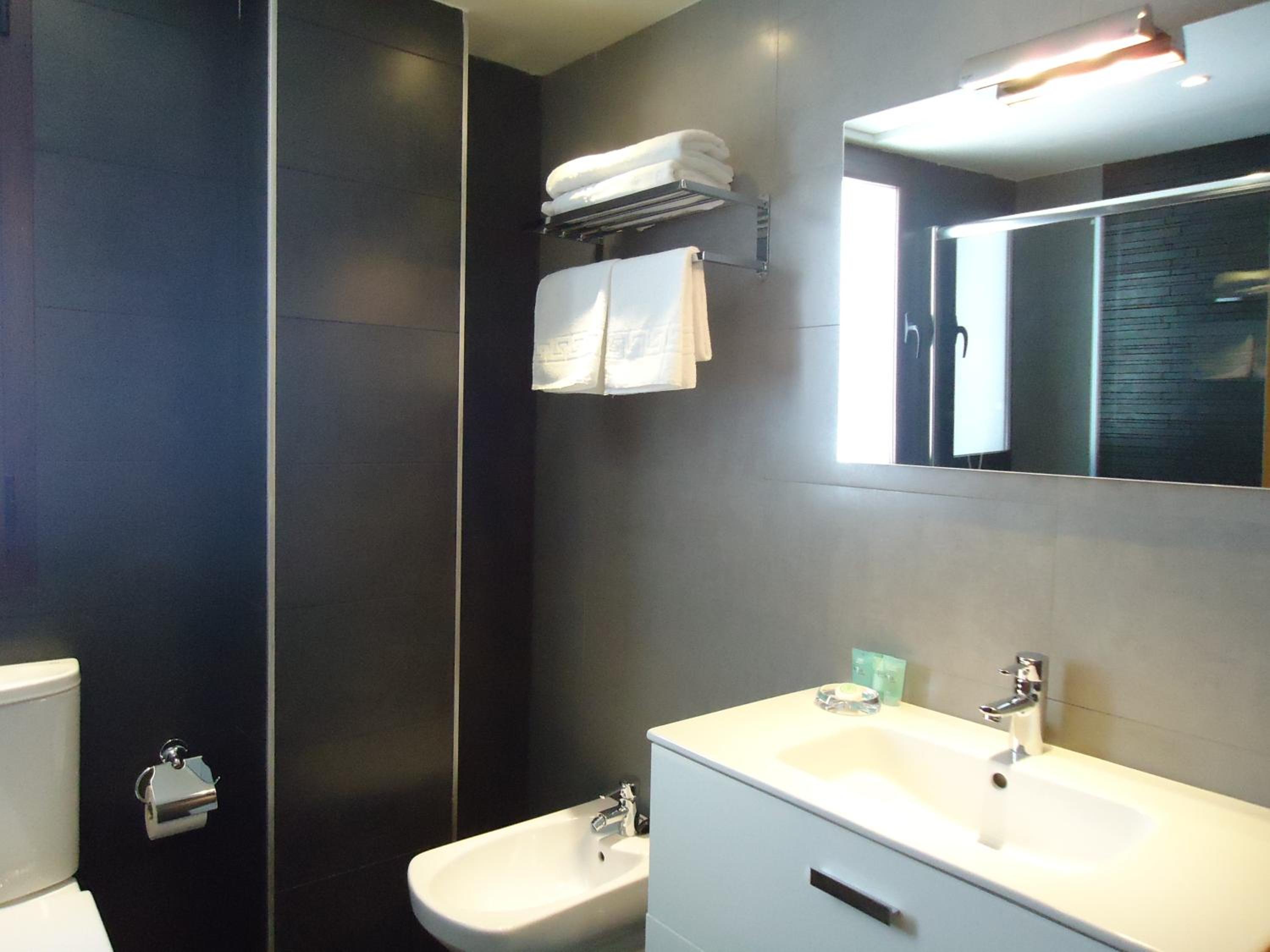 Duplex Two Bedroom Apartment with Terrace photo 2