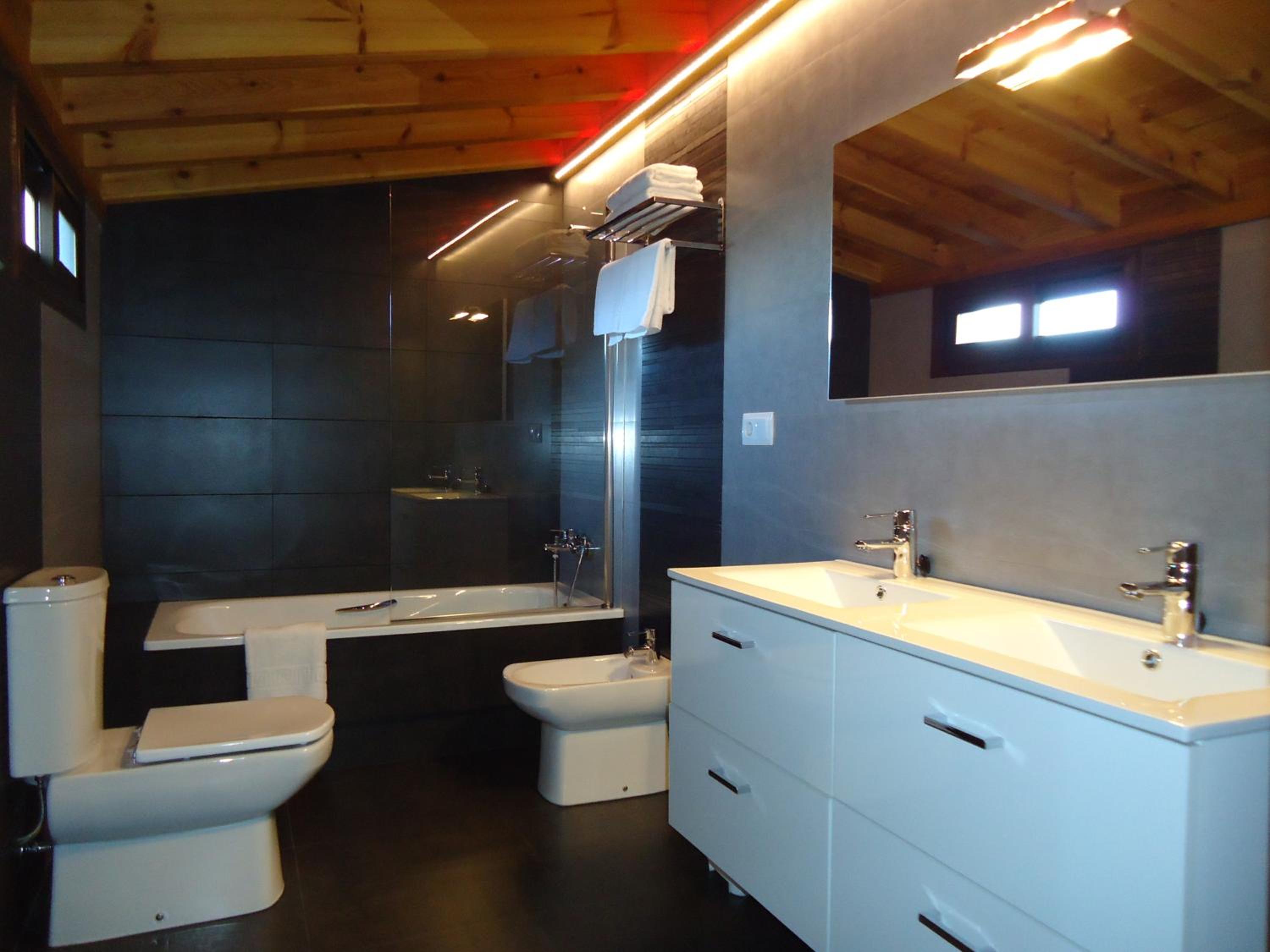 Duplex Two Bedroom Apartment with Terrace photo 3