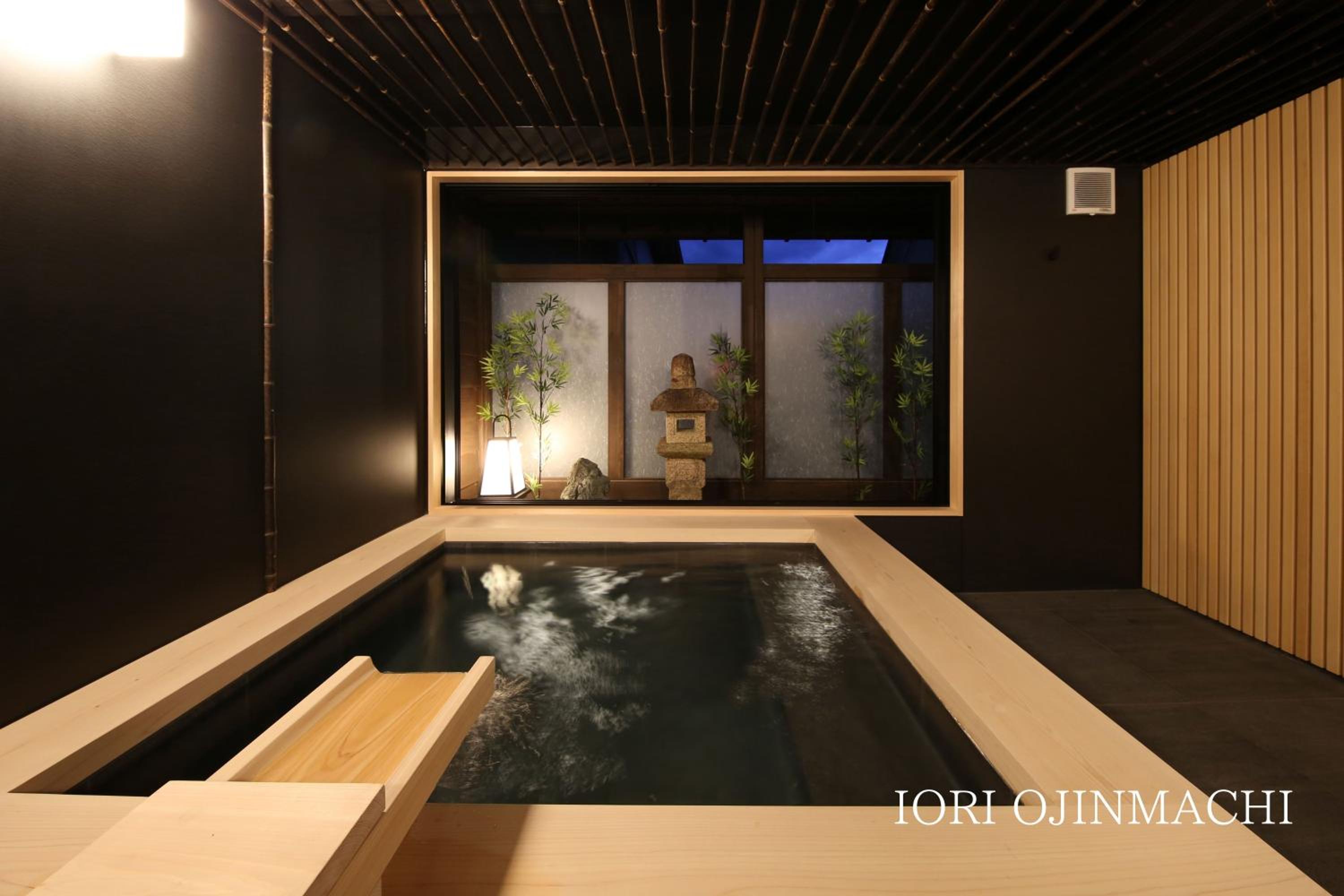 Deluxe Japanese Style Townhouse - IORI OJINMACHI with Historic atmosphere & Luxury bath photo 3
