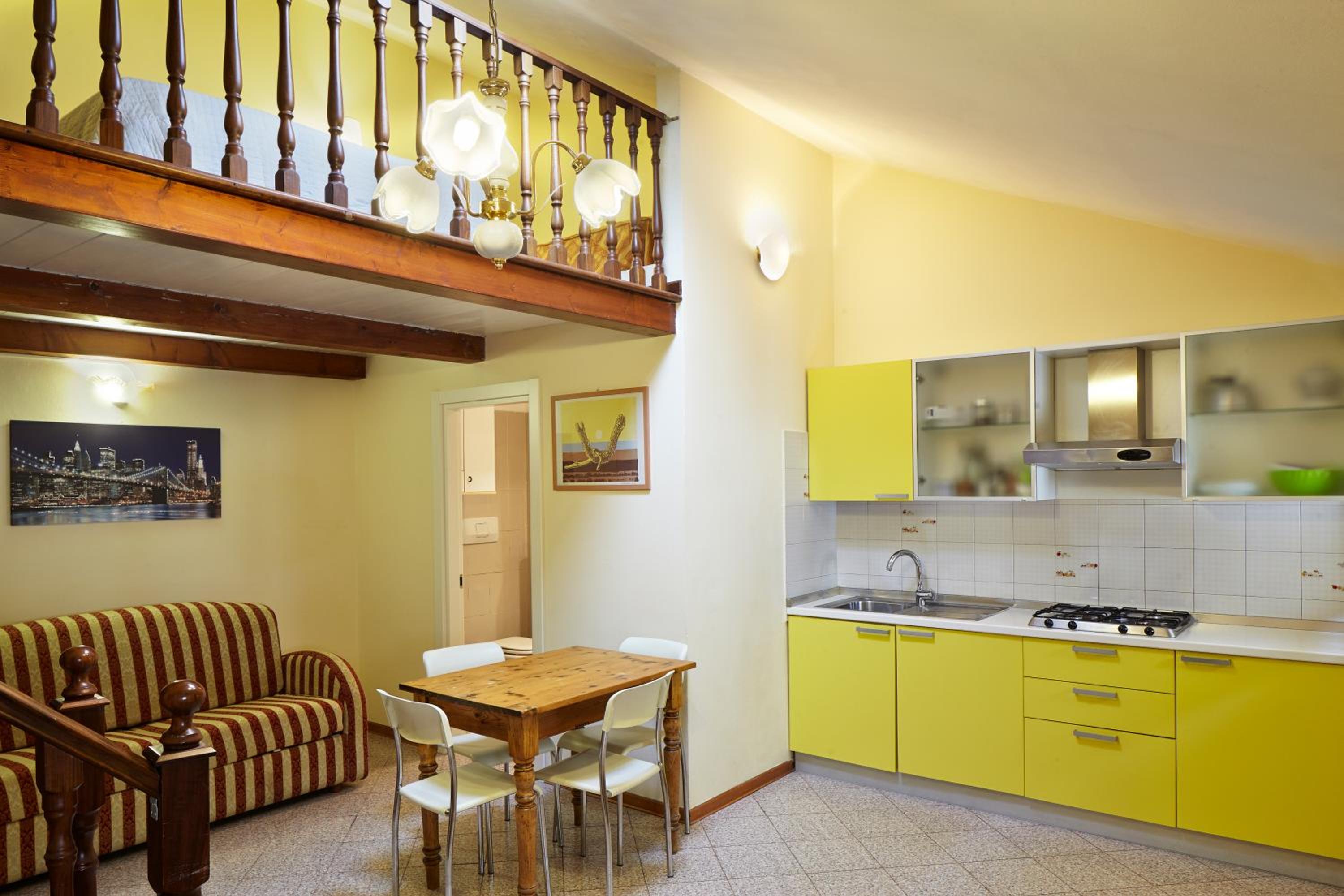 Deluxe Apartment