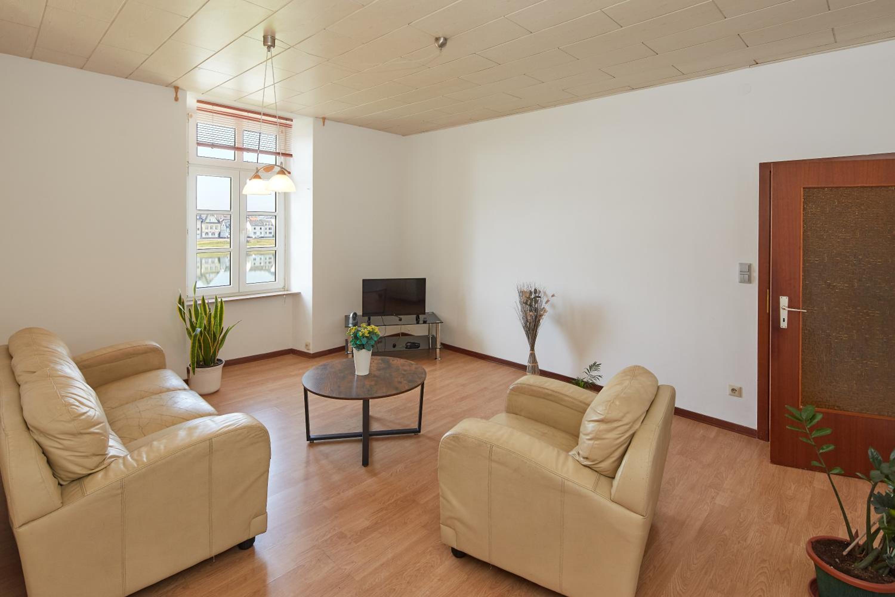 Apartment photo 2