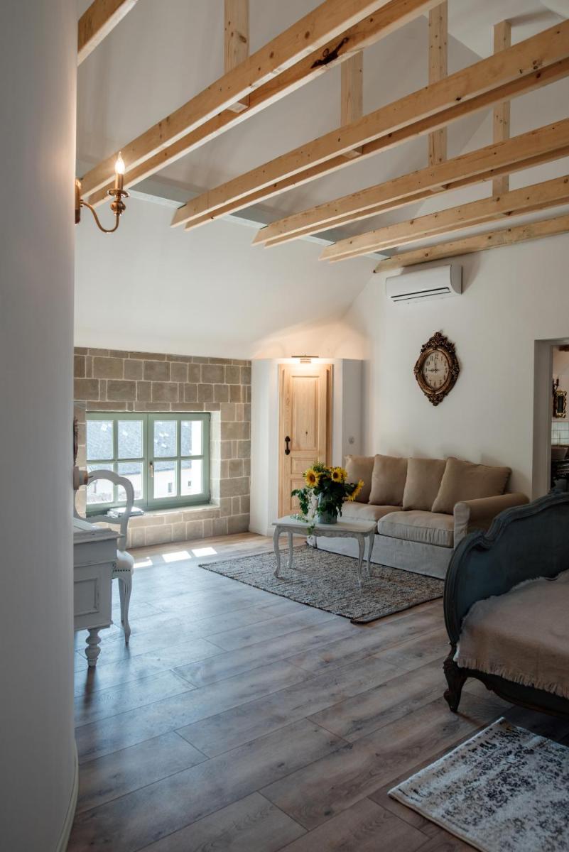 Family Room with Bath photo 1