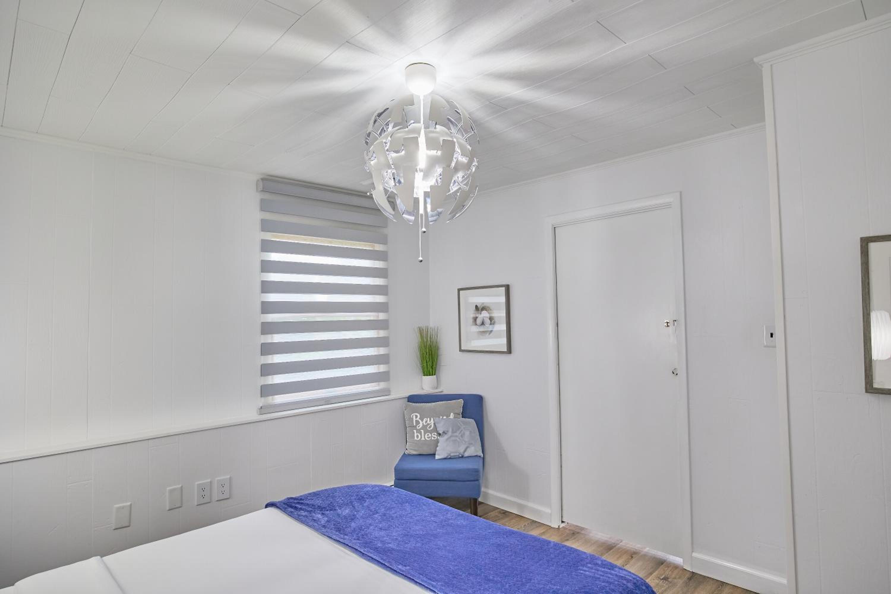 One-Bedroom Apartment - Photo 6