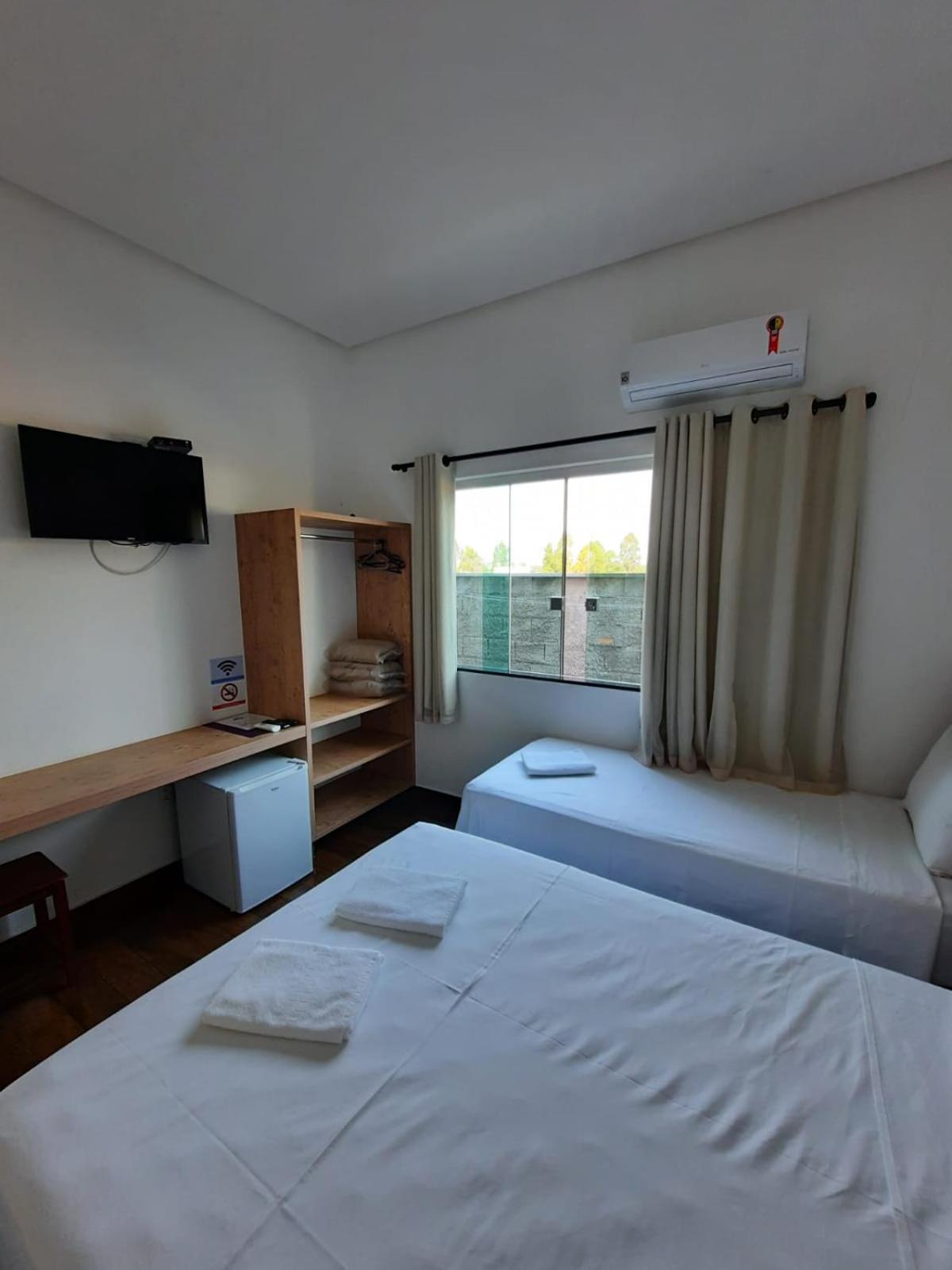 Suite - Photo 3
