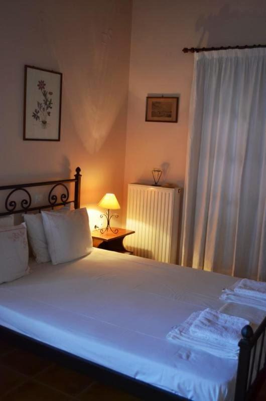 Studio (2 Adults)