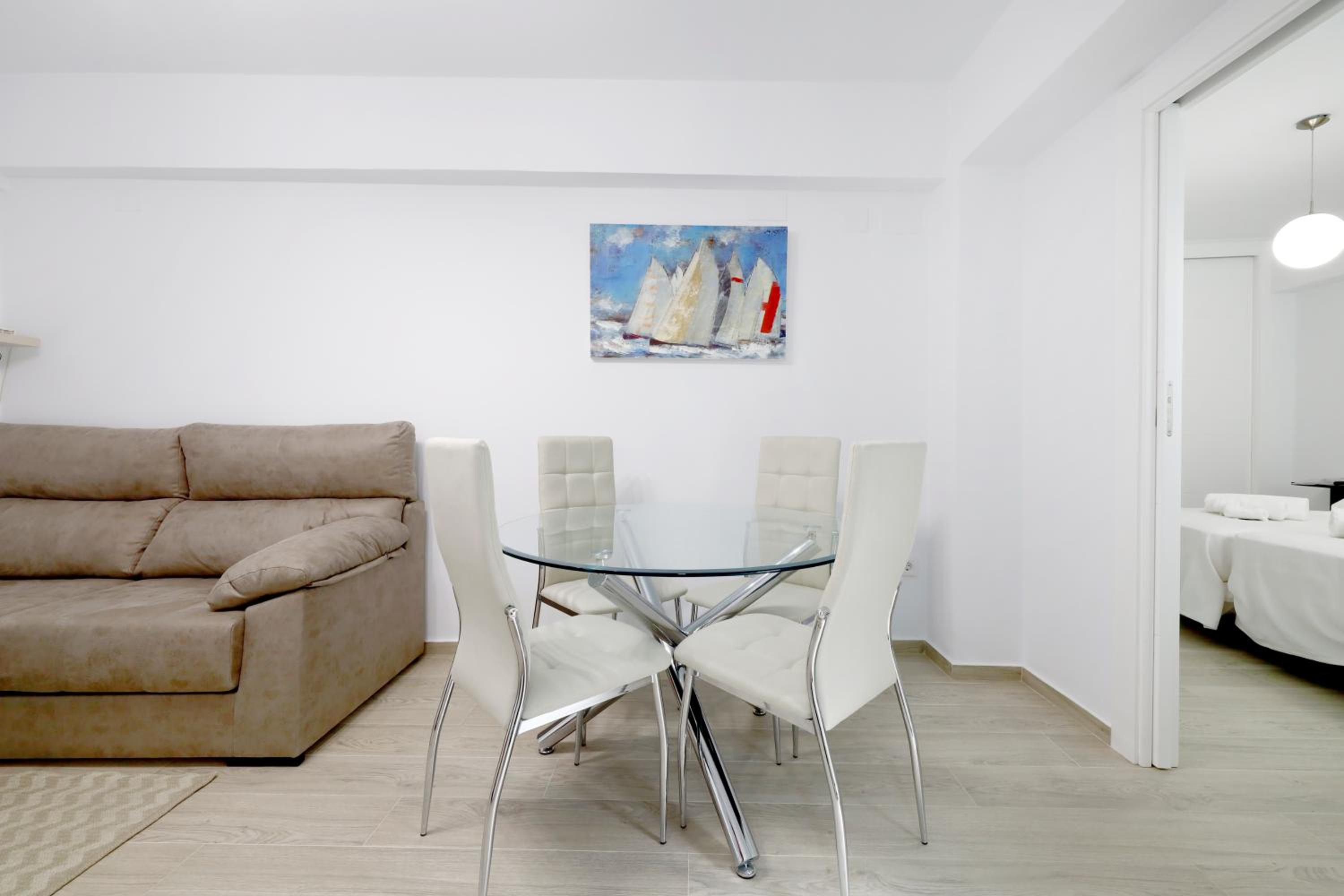 Three-Bedroom Apartment - Photo 6