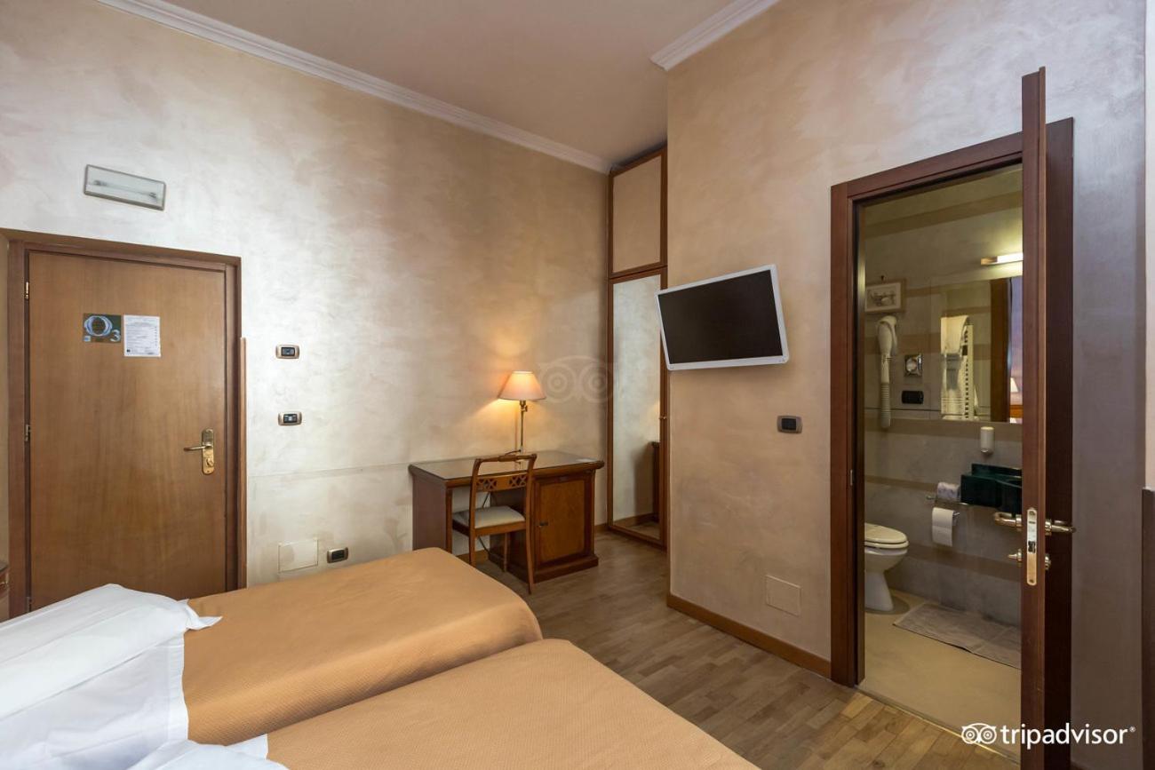 Triple Room photo 2