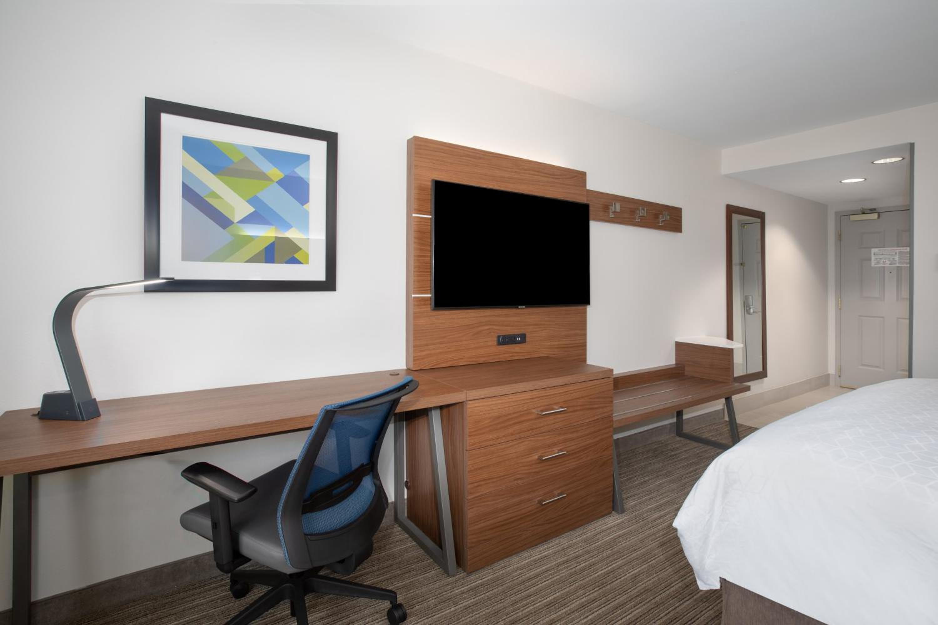 Standard King Room - Photo 1