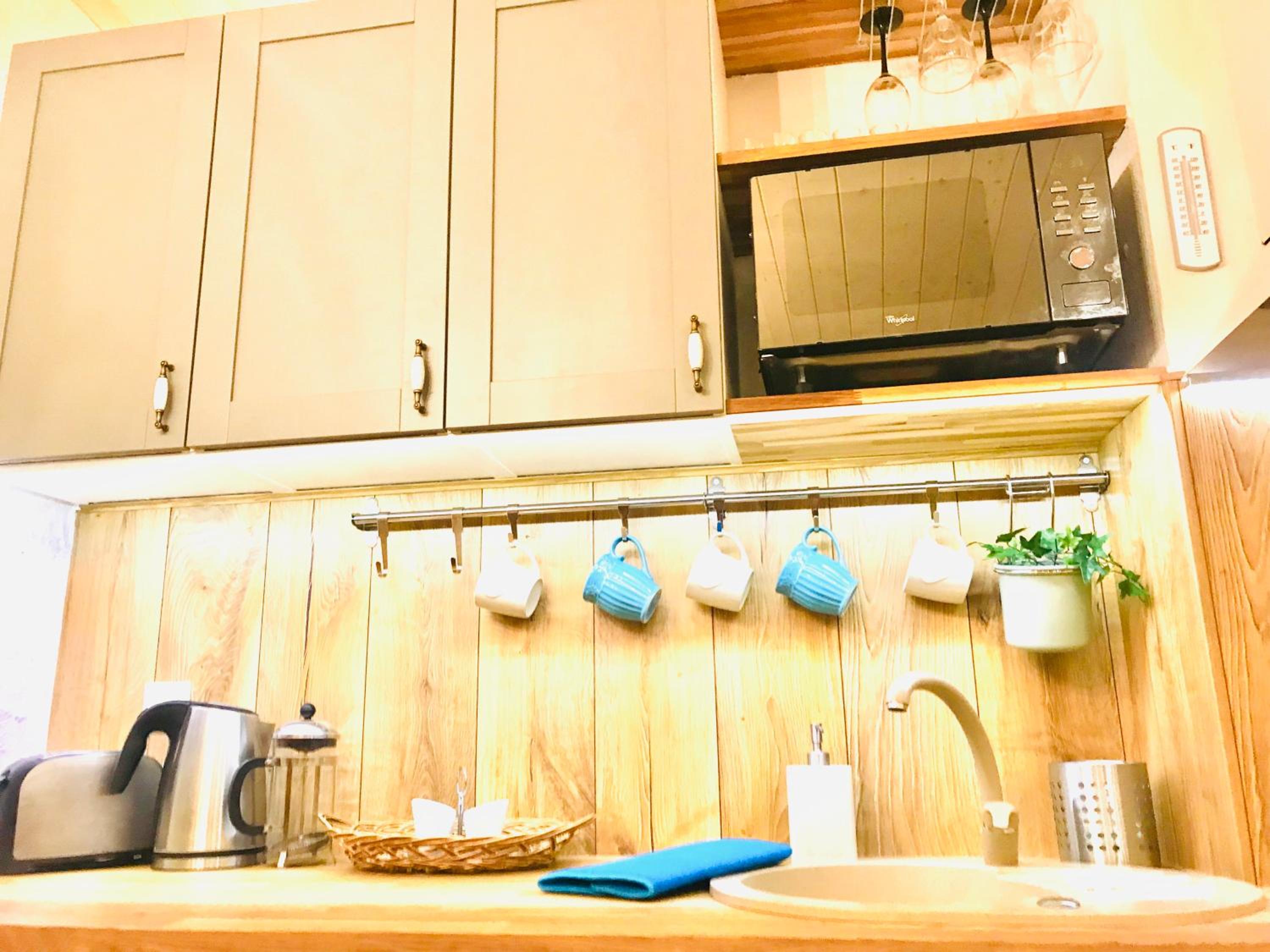 One-Bedroom Apartment - Photo 12