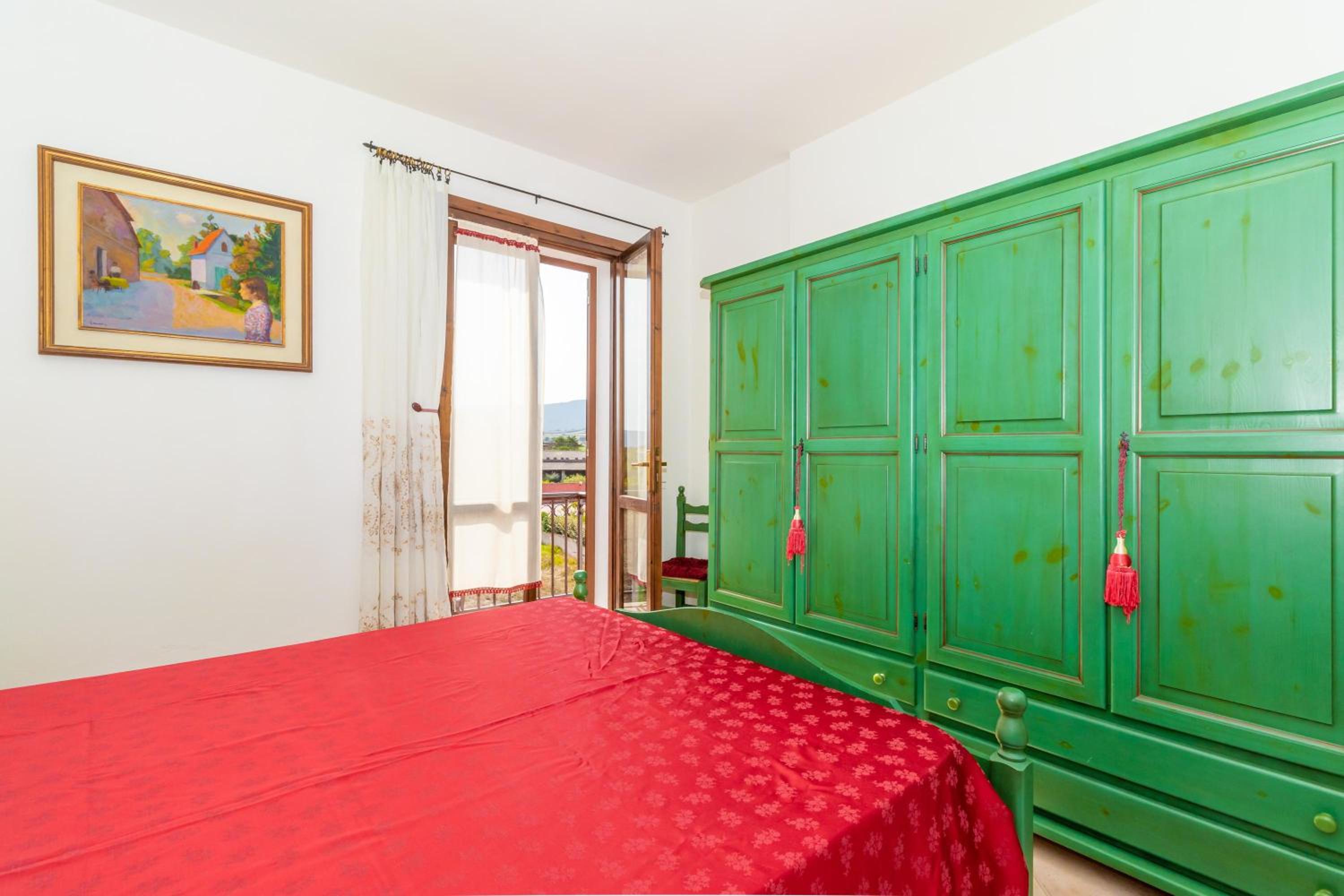 Two-Bedroom Deluxe Apartment with Garden View photo 3