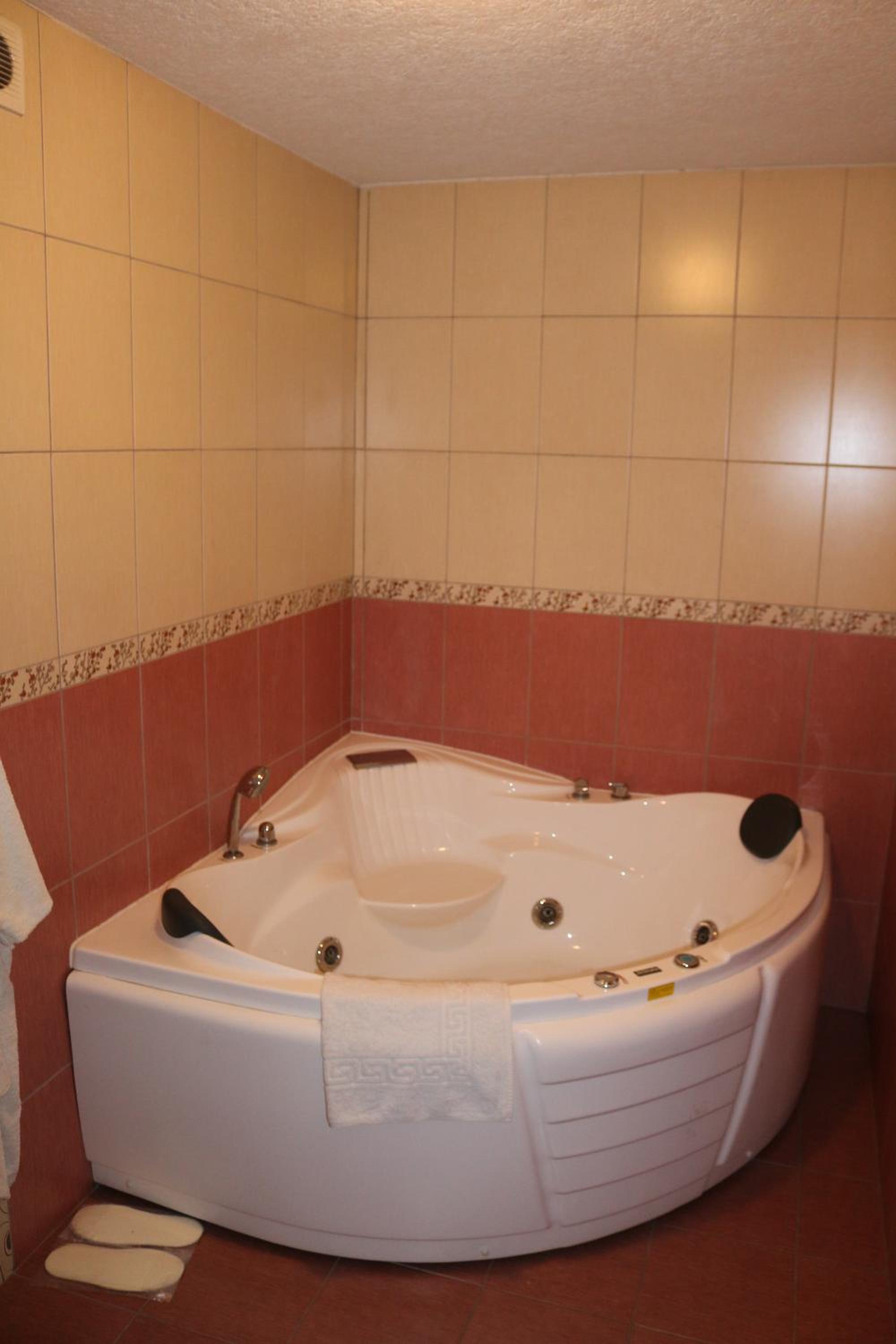 Deluxe Double Room with Extra Bed