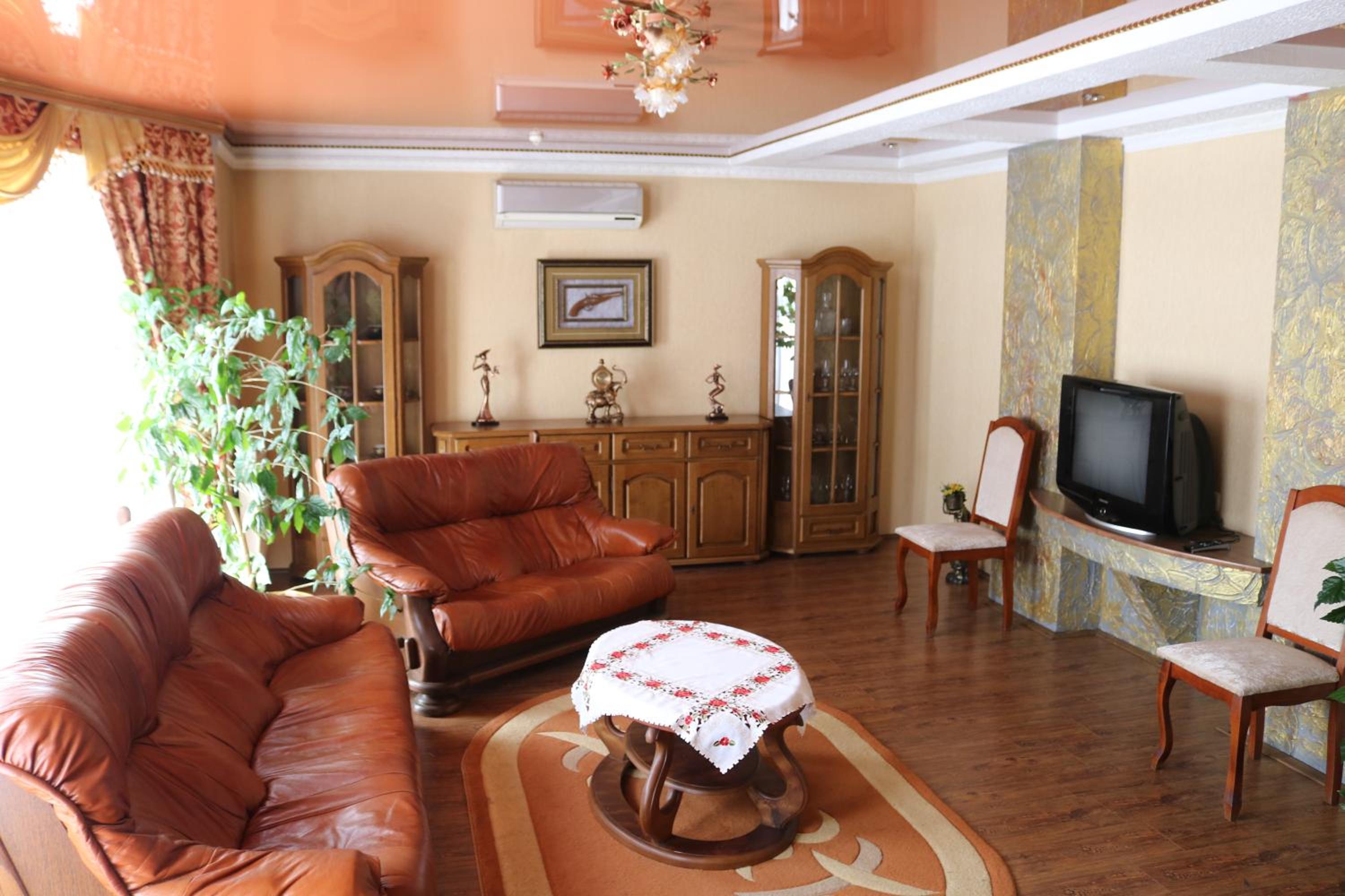 One-Bedroom Suite