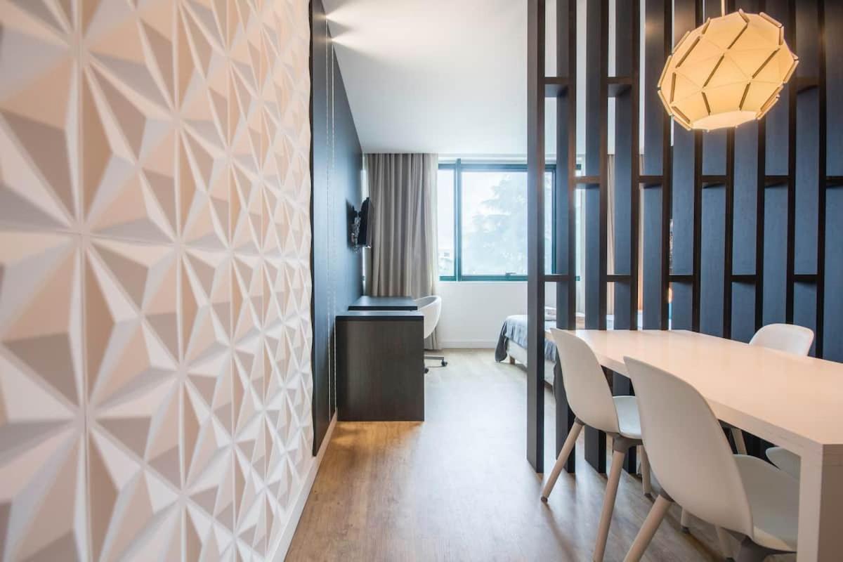 One-Bedroom Apartment - Photo 6