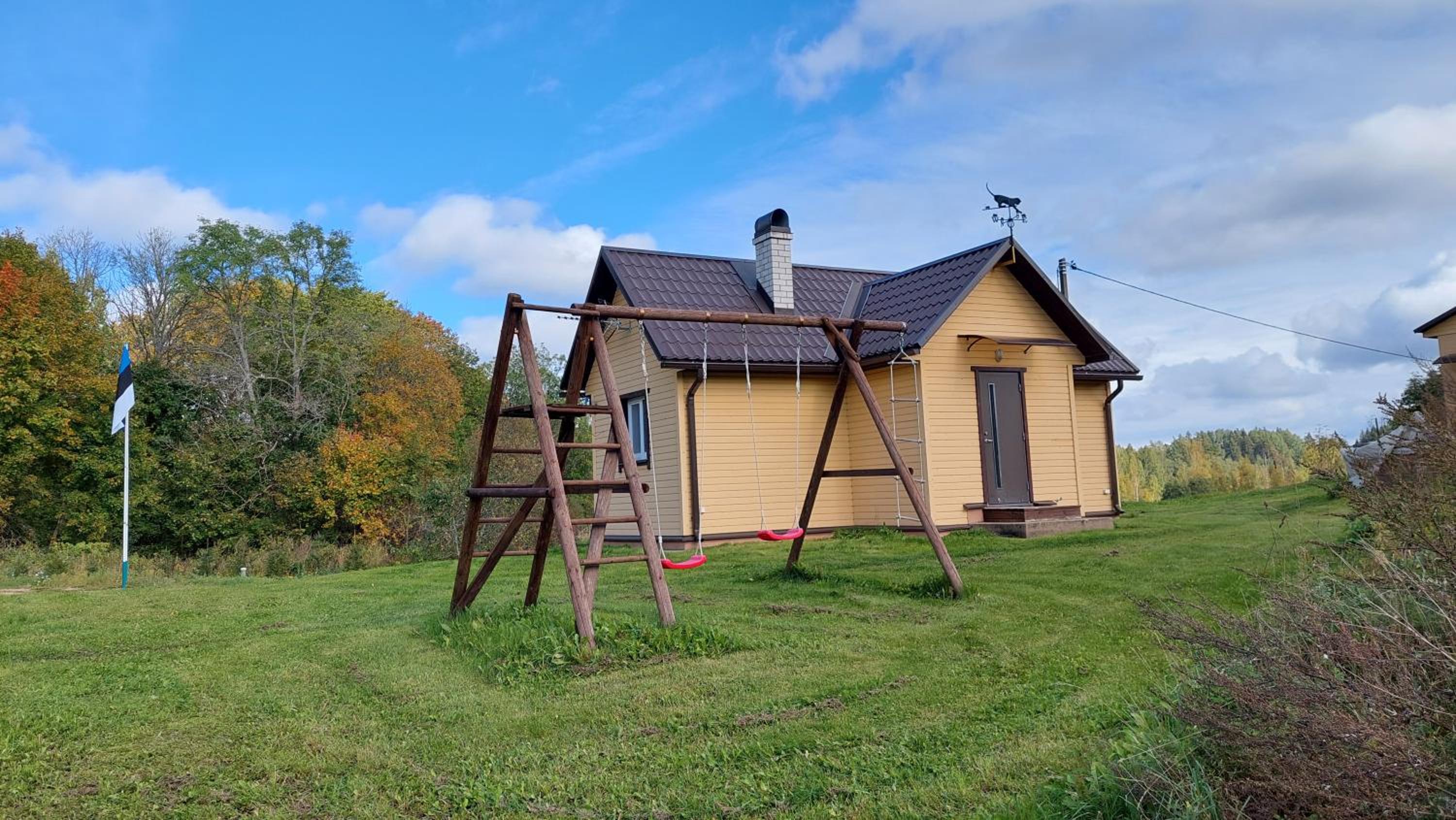 One-Bedroom House - Photo 2