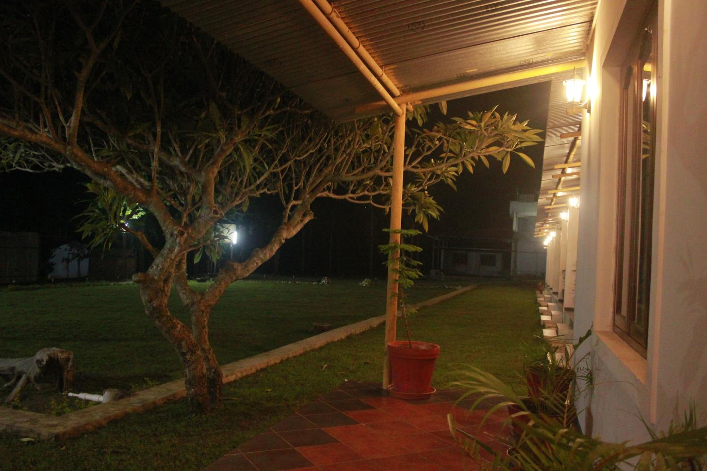 Suite - Photo 8