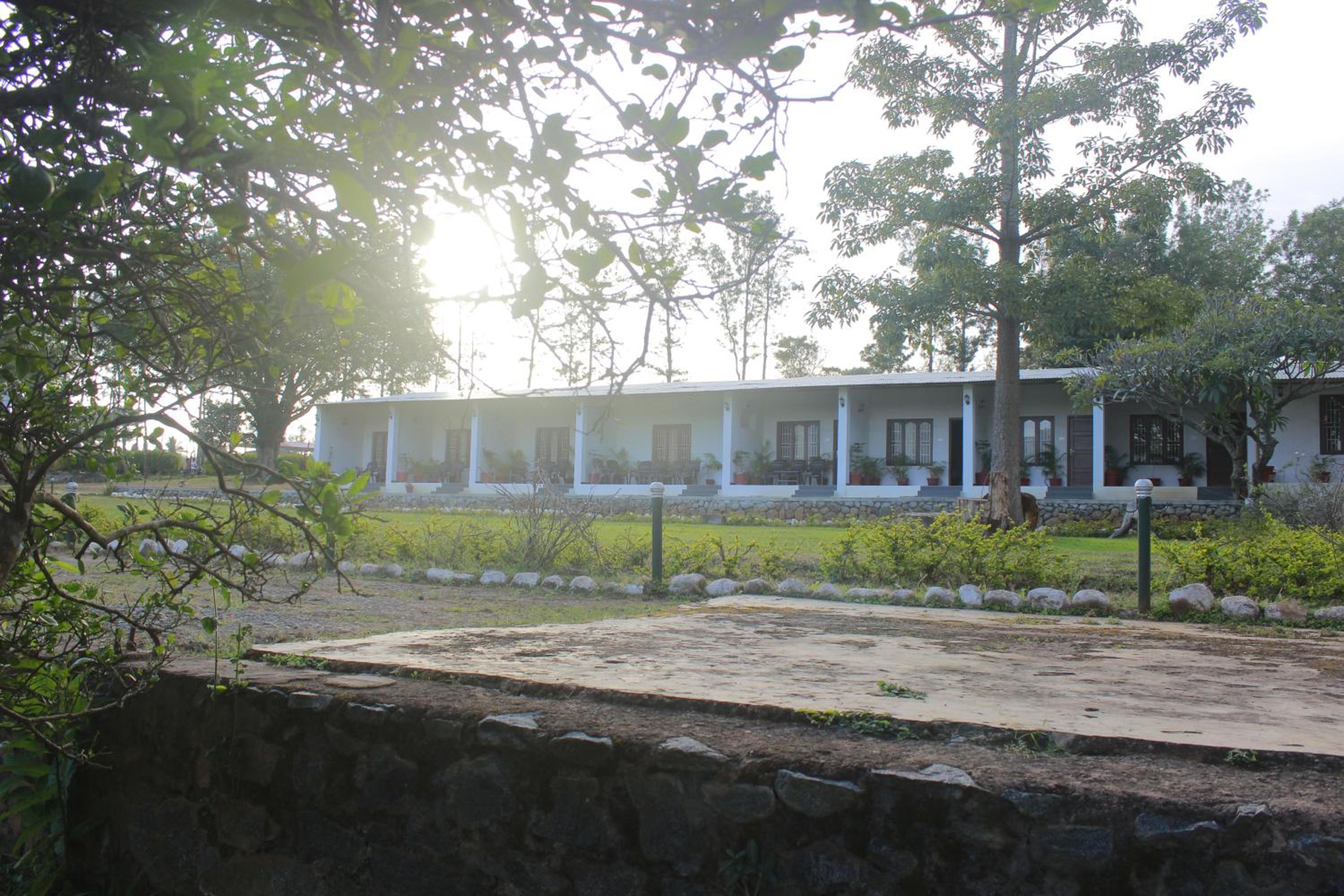 Deluxe Room - Photo 15