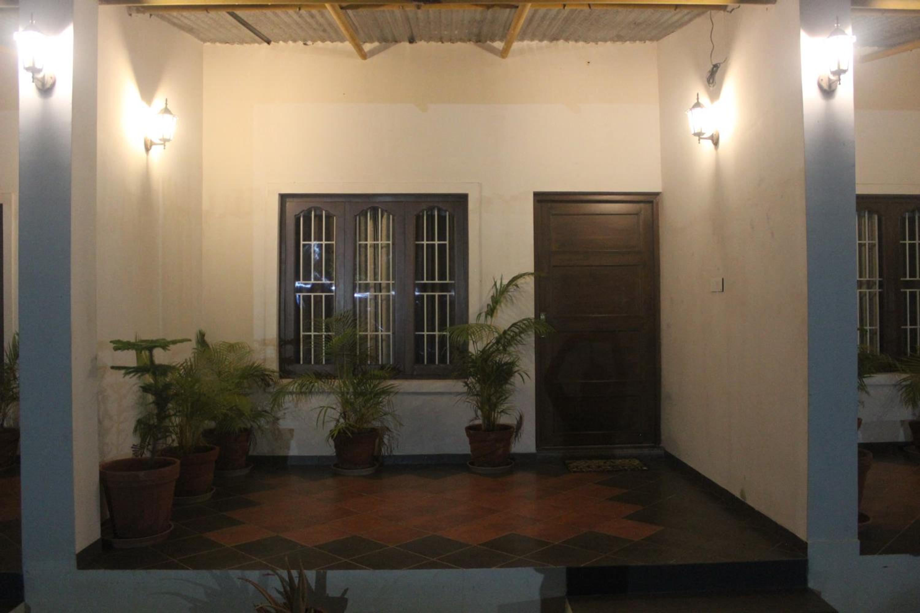 Deluxe Room - Photo 9