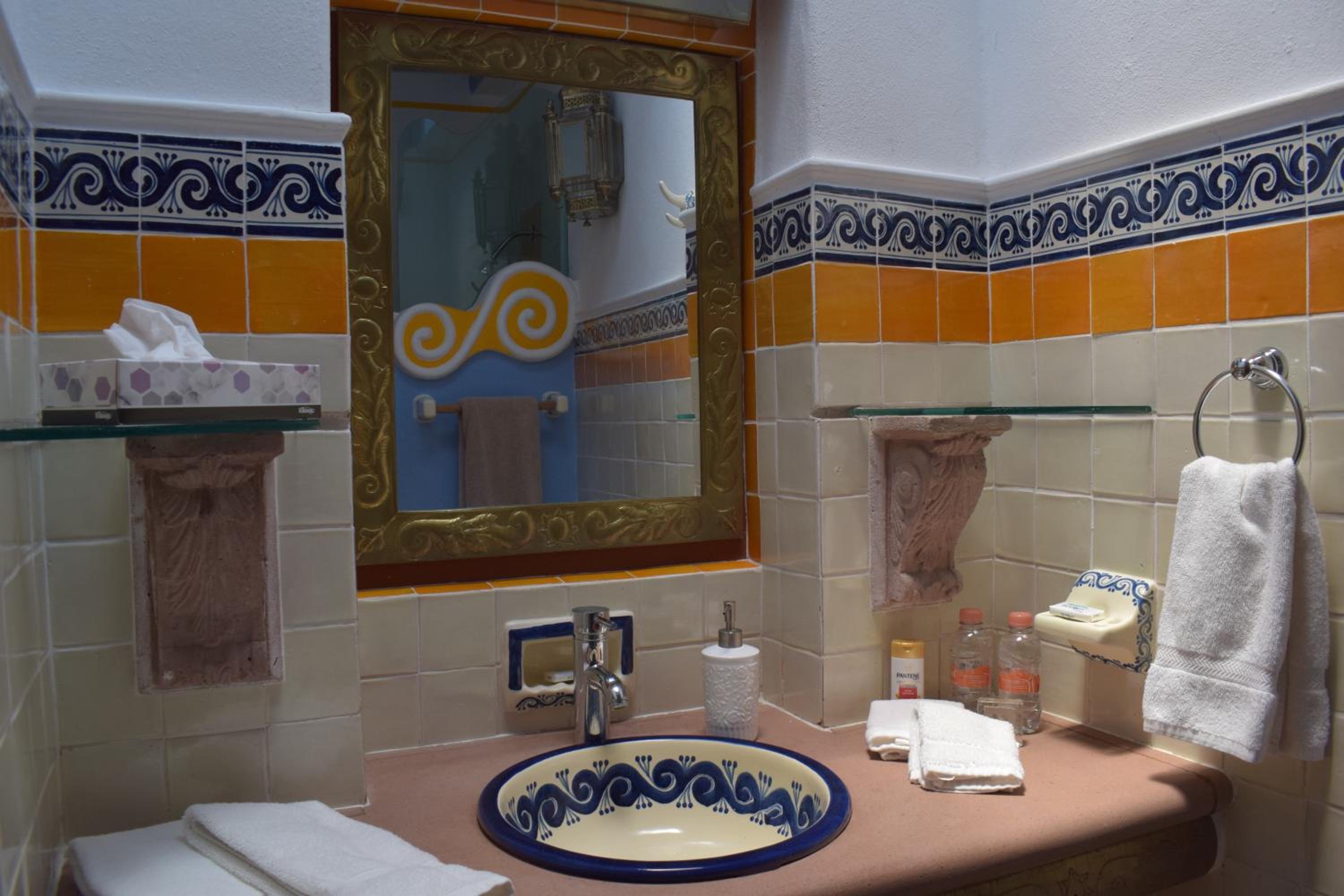 Deluxe Queen Room photo 3