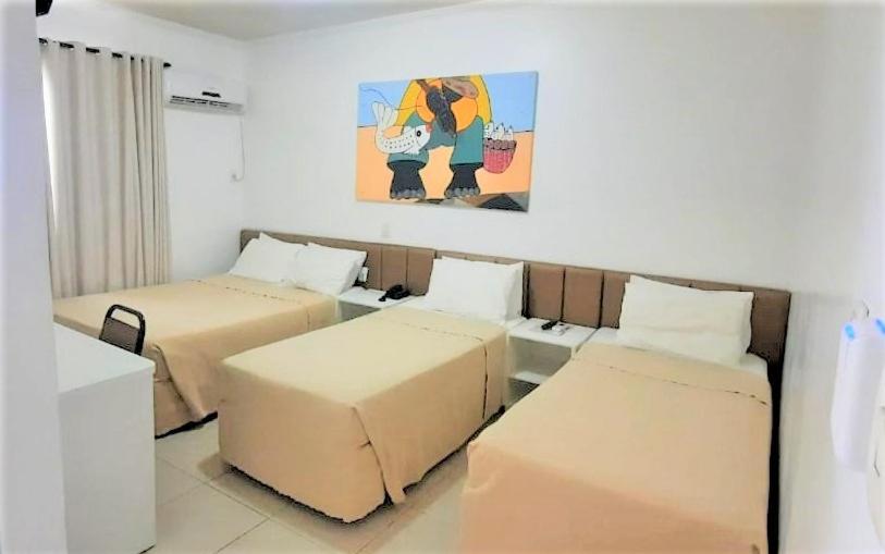 Standard Family Room - Photo 6
