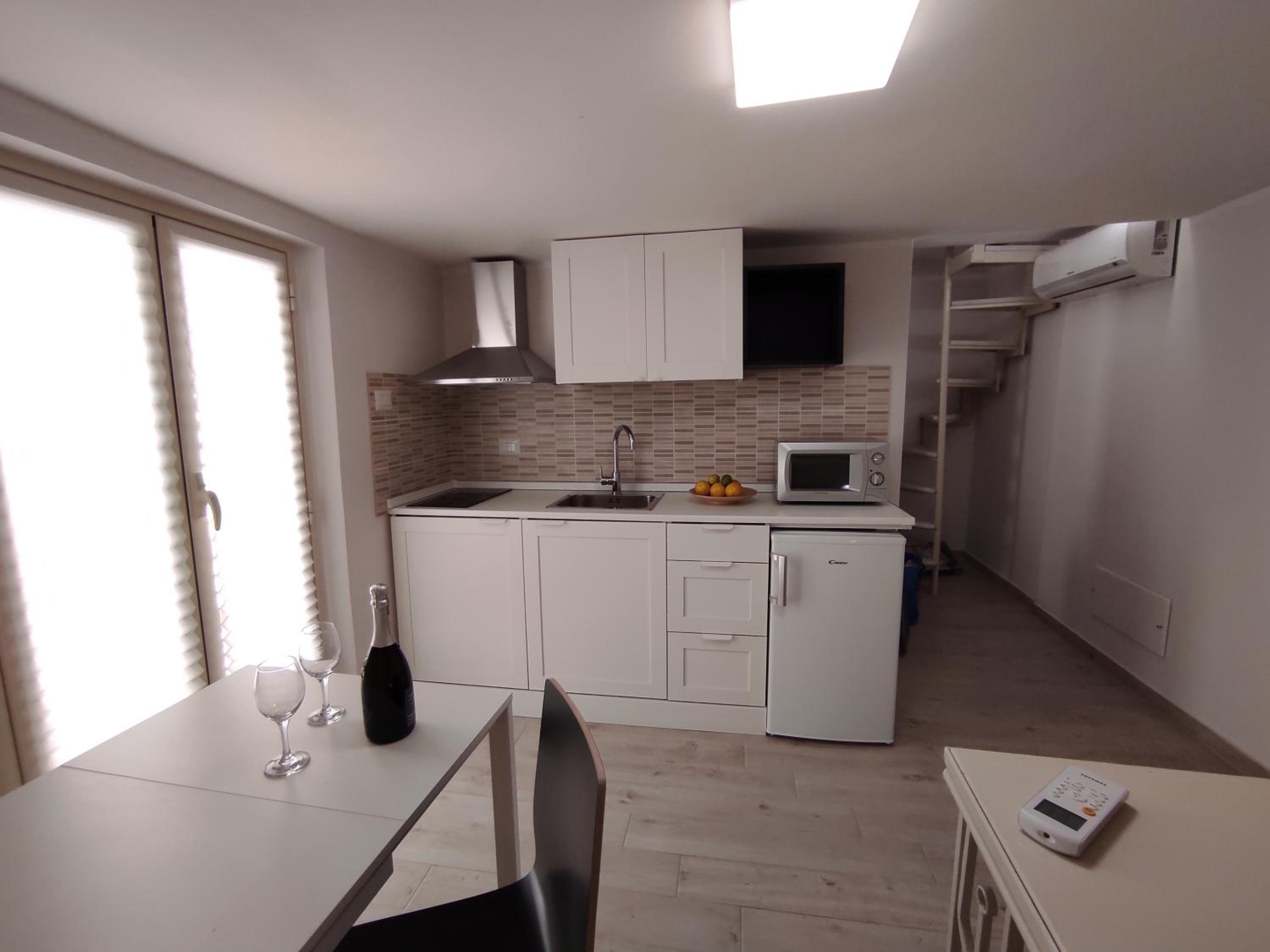 One-Bedroom Apartment - Photo 11