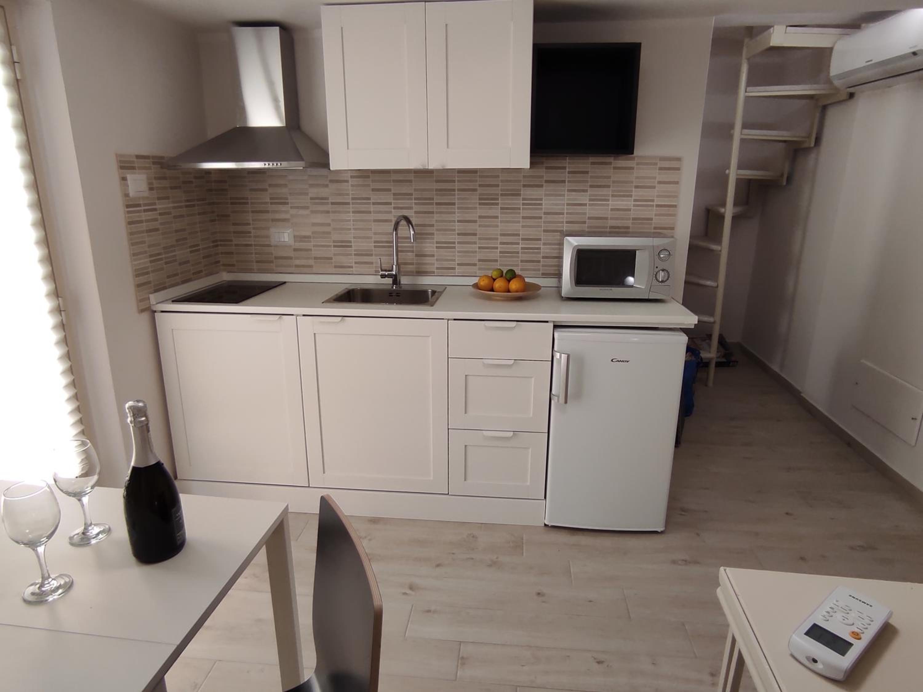 One-Bedroom Apartment - Photo 23