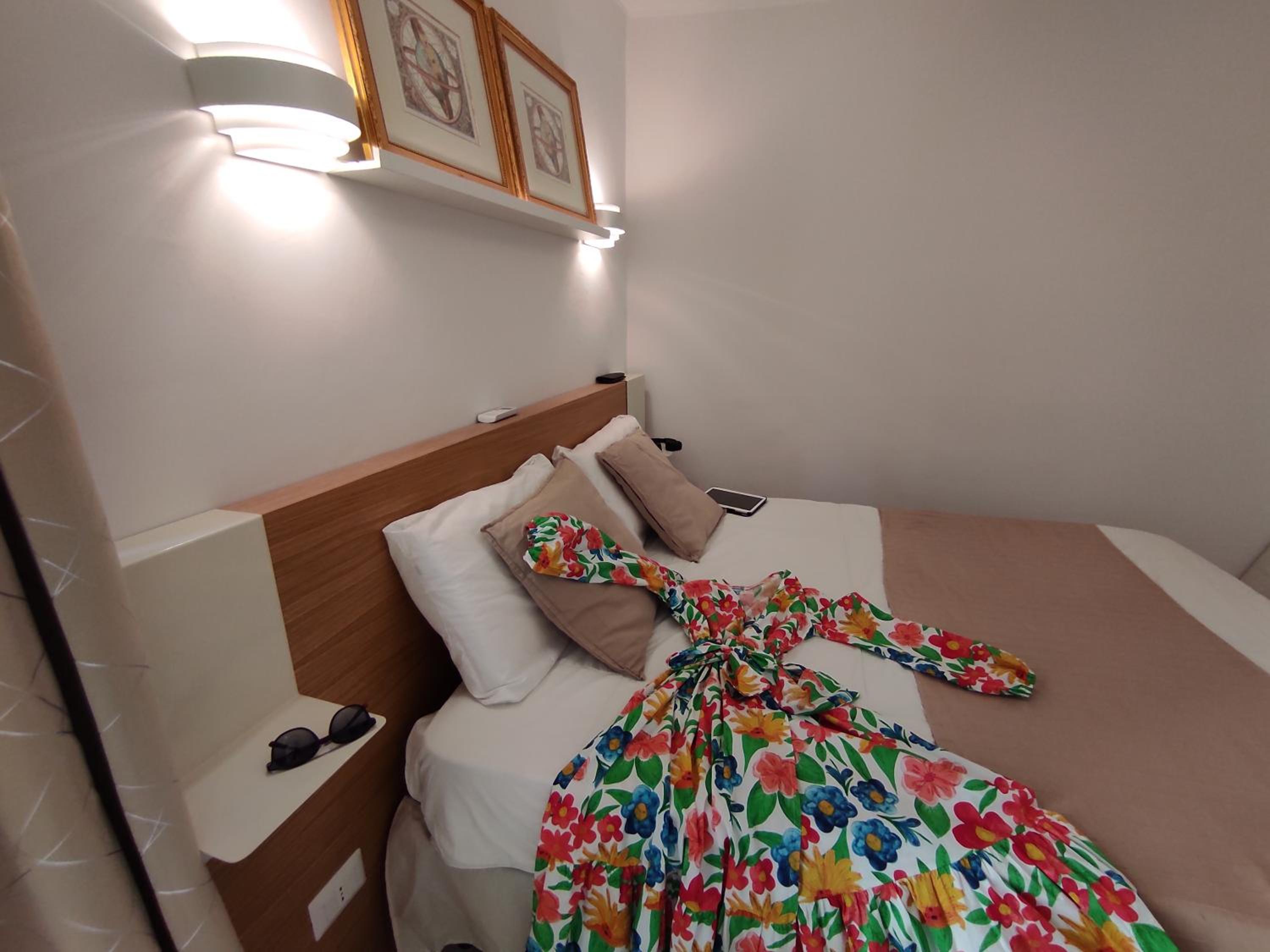 One-Bedroom Apartment - Photo 9