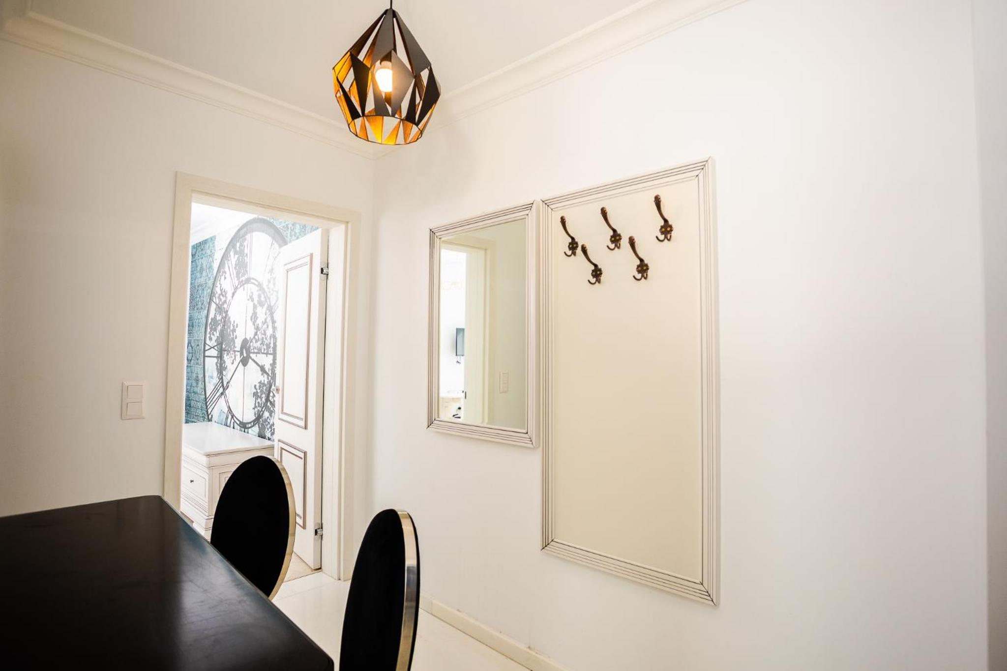 One-Bedroom Apartment - Photo 11