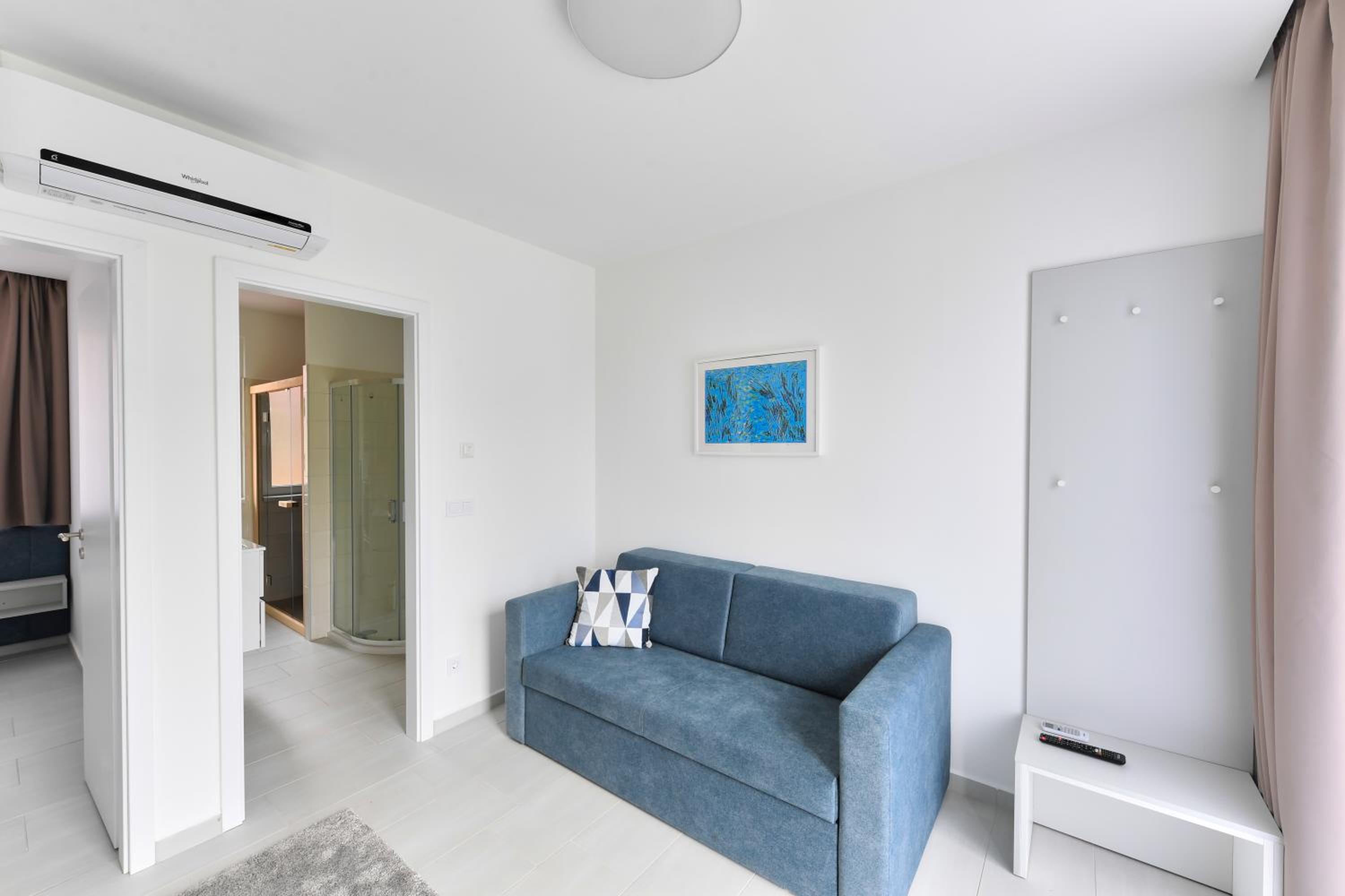 Apartment with Sauna - Photo 8