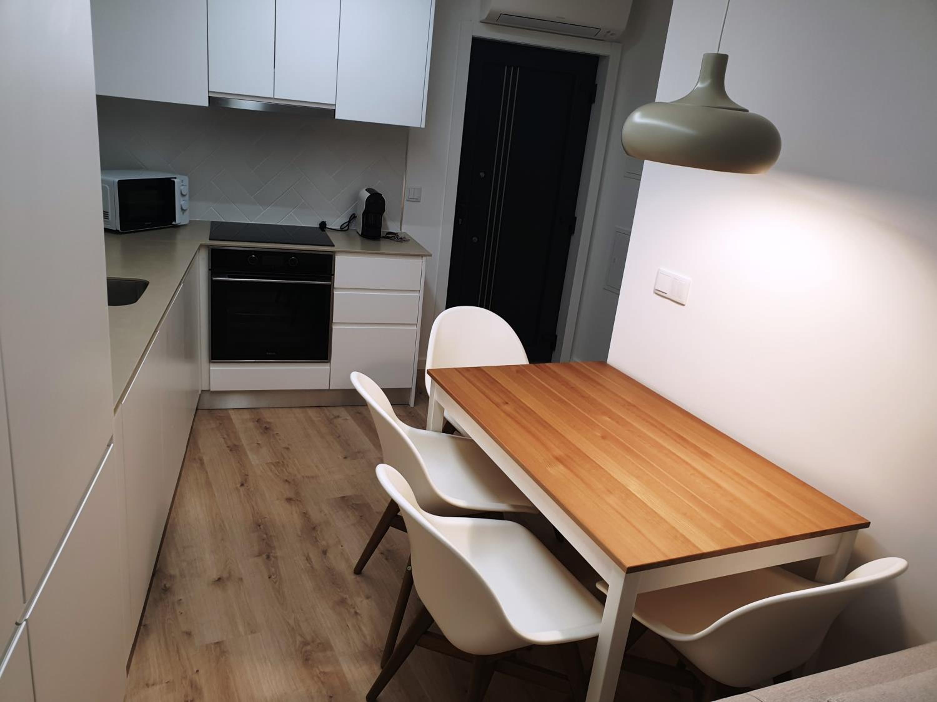 Two-Bedroom Apartment - Photo 2
