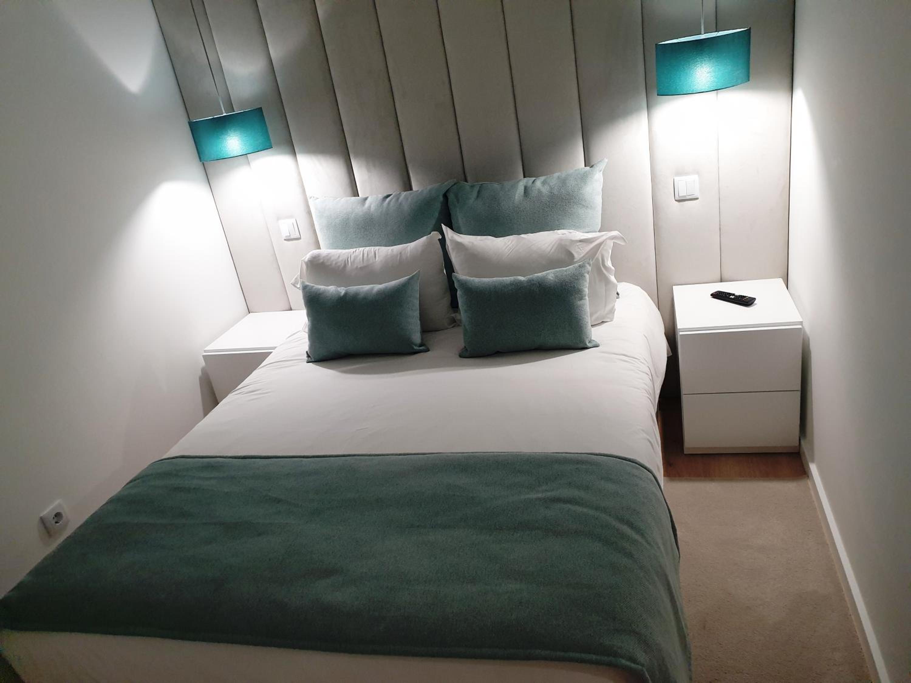 Two-Bedroom Apartment - Photo 4