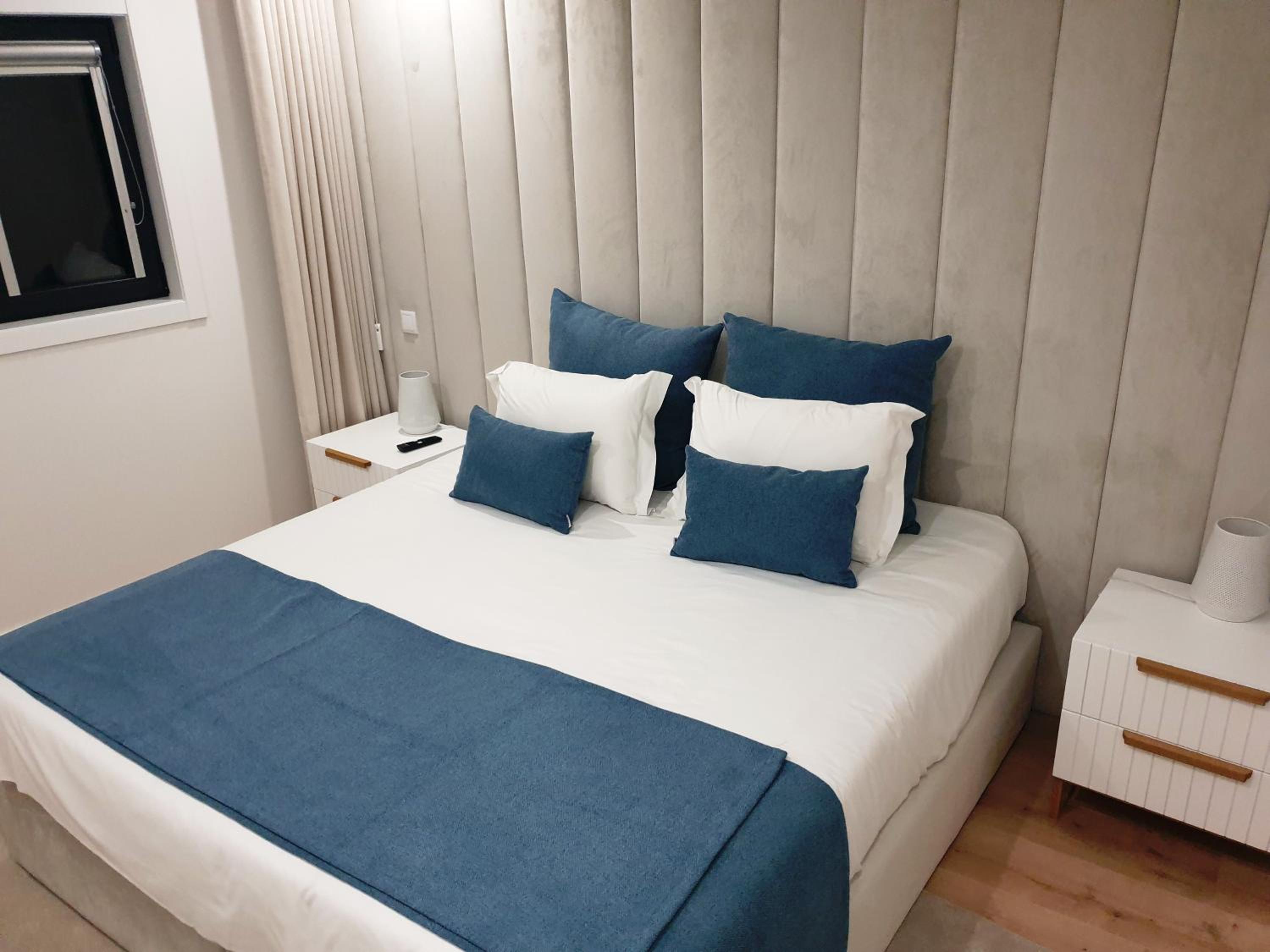 Two-Bedroom Apartment - Photo 7