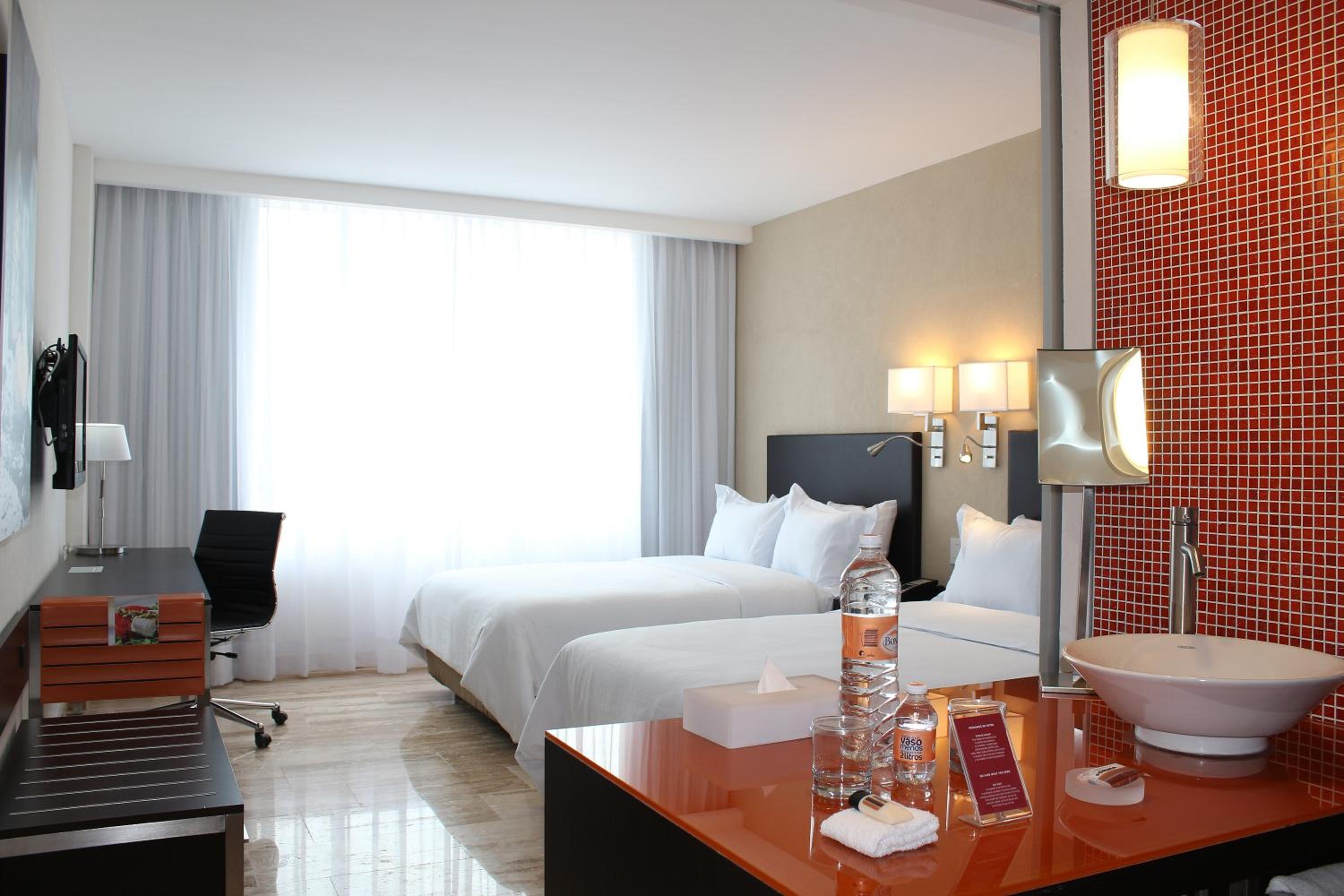 Superior Double Room with Two Double Beds photo 1