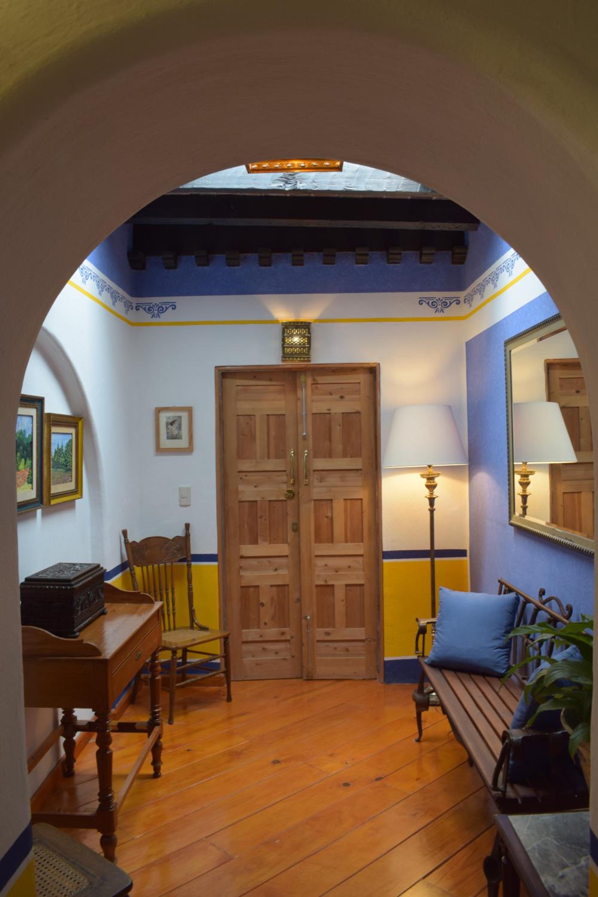 Deluxe King Room photo 2