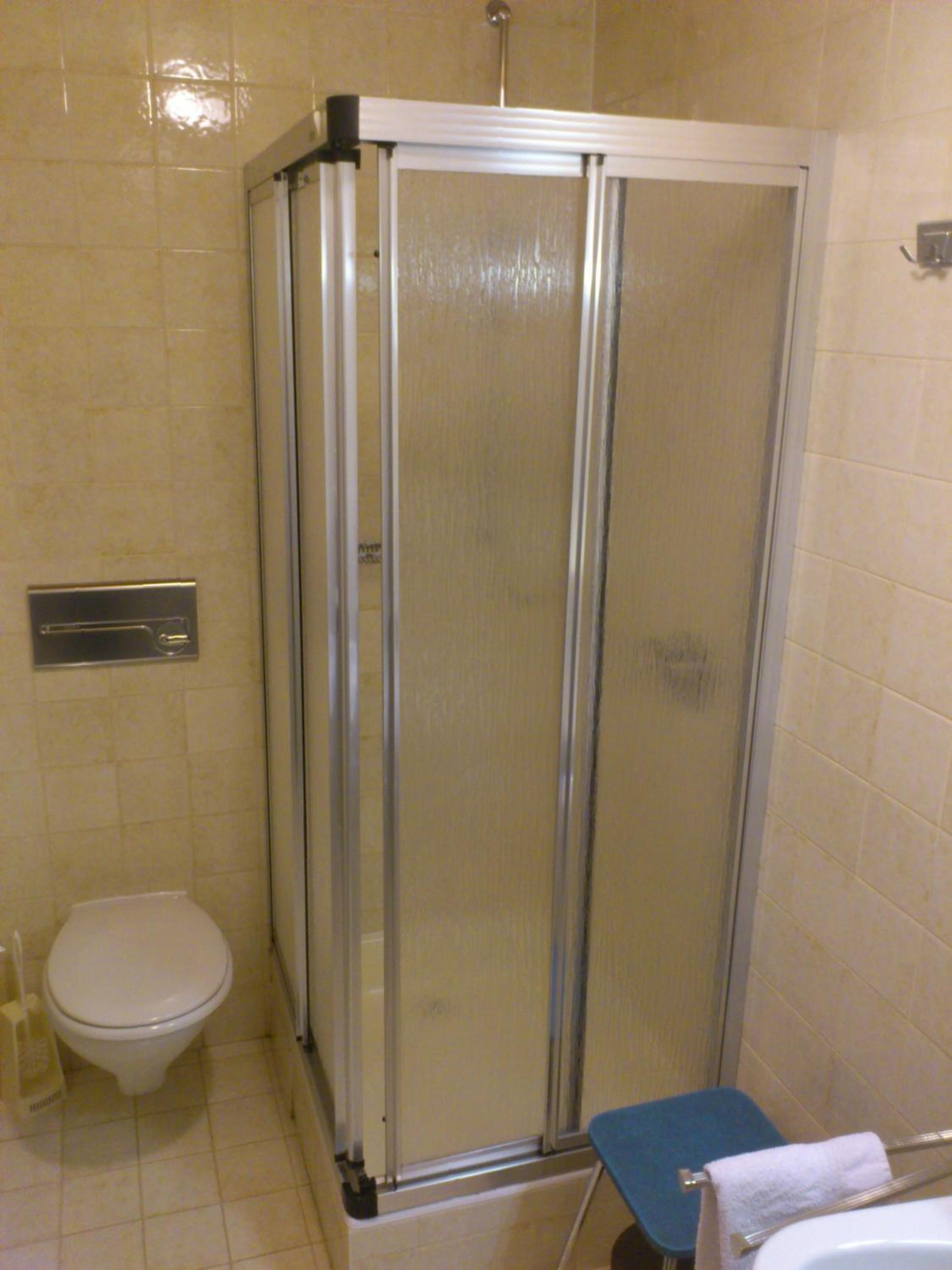 Family Room with Private Bathroom photo 3