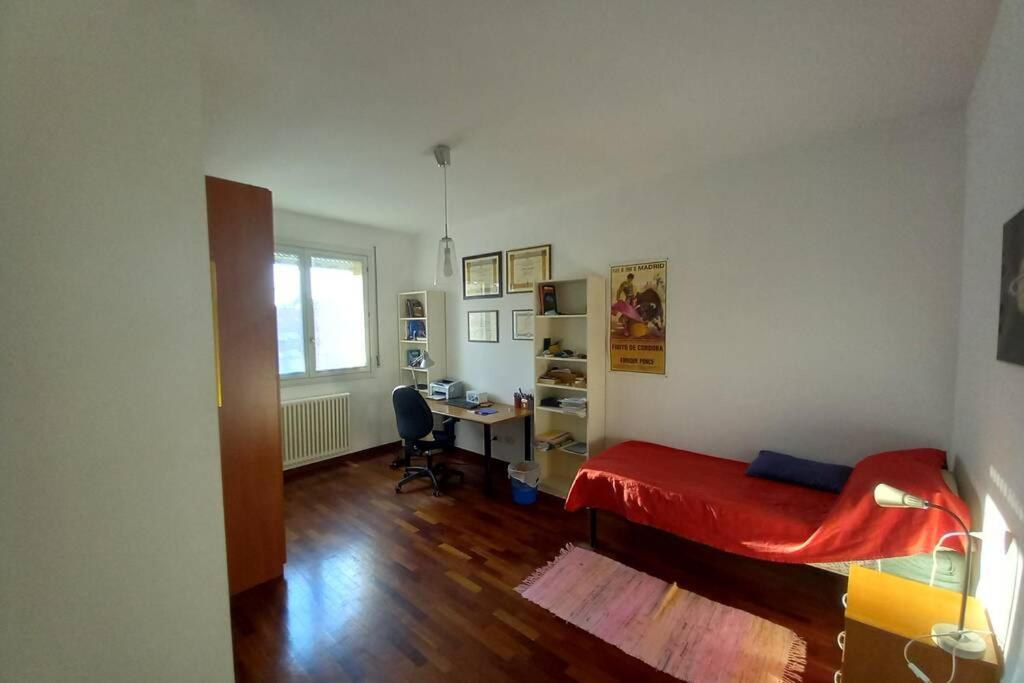 Two-Bedroom Apartment - Photo 16