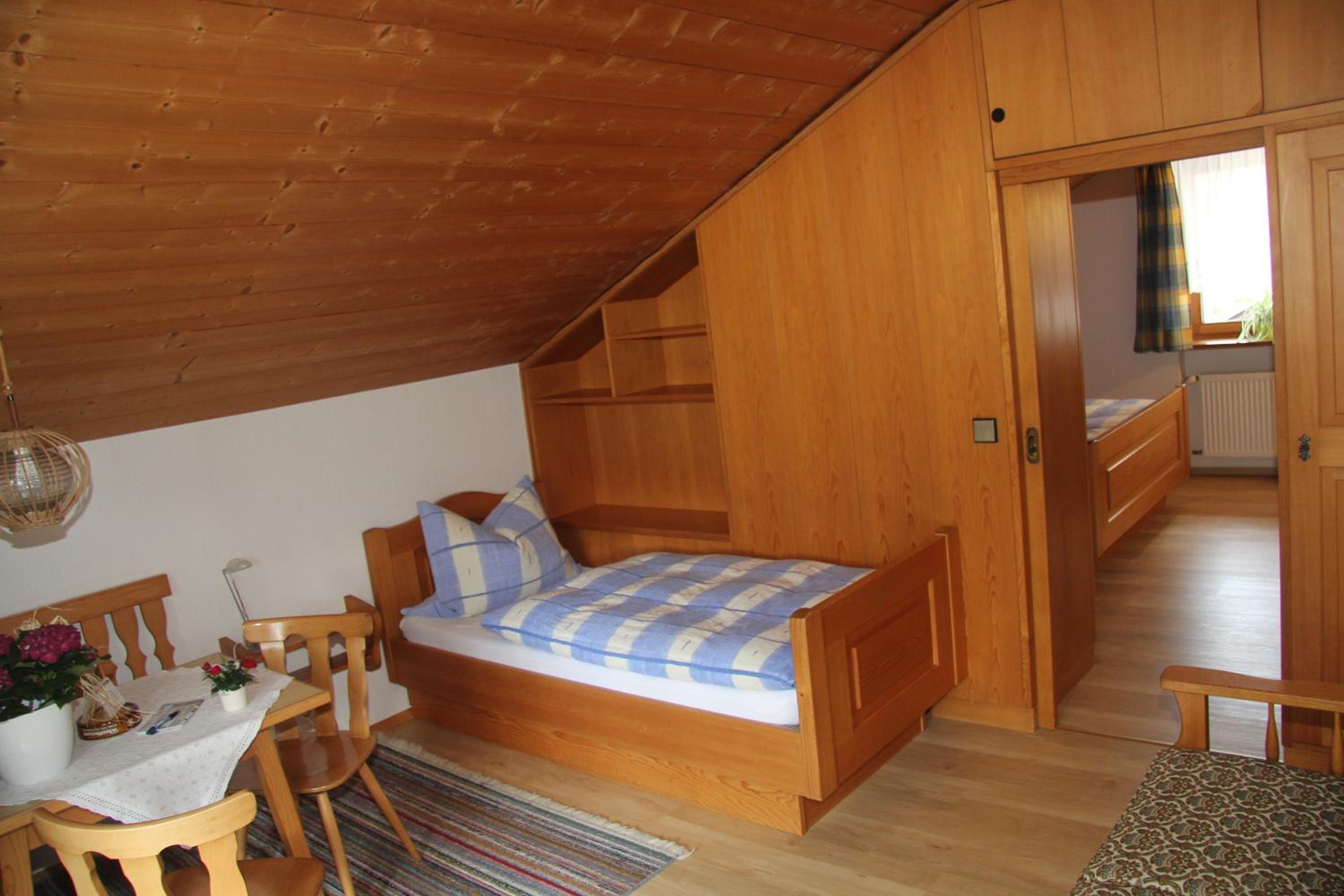 Family Room with Private Bathroom photo 1