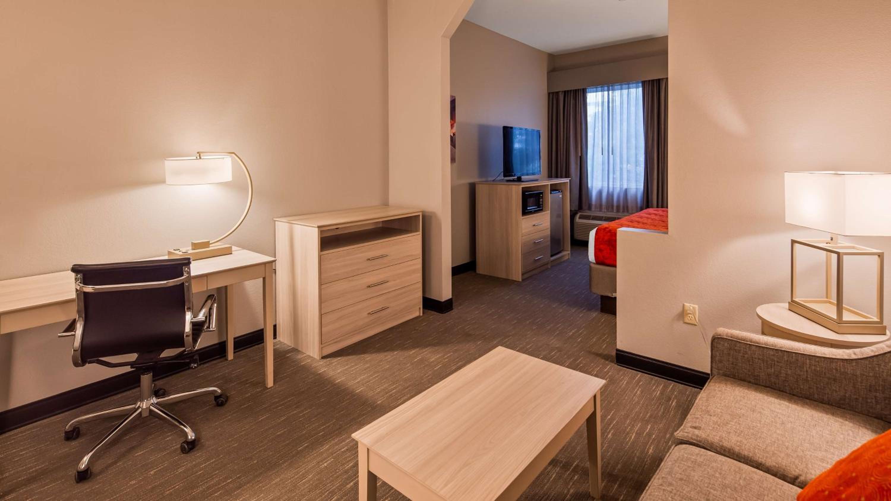 King Suite with Sofa Bed - Photo 2