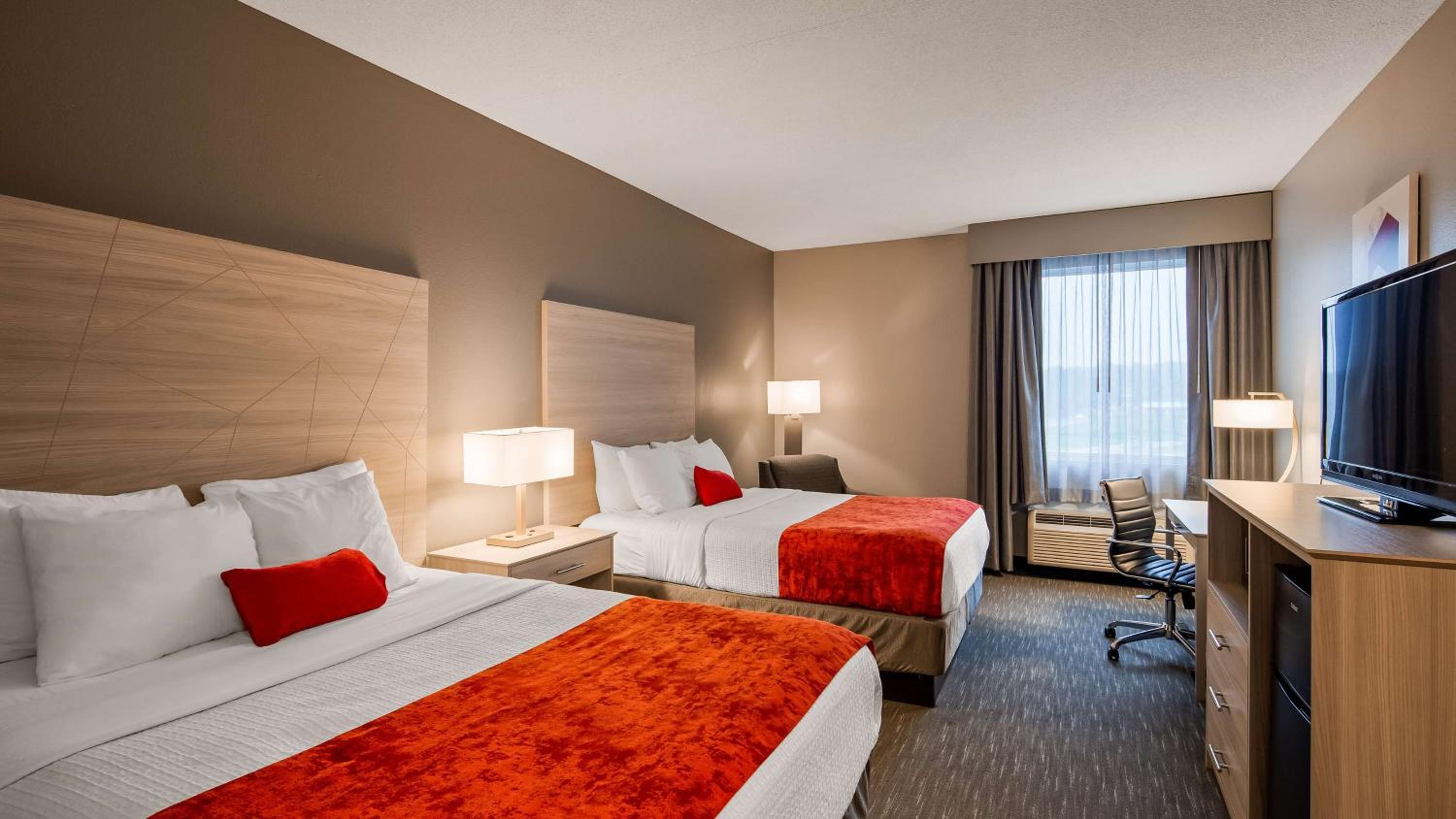Queen Room with Two Queen Beds - Photo 1