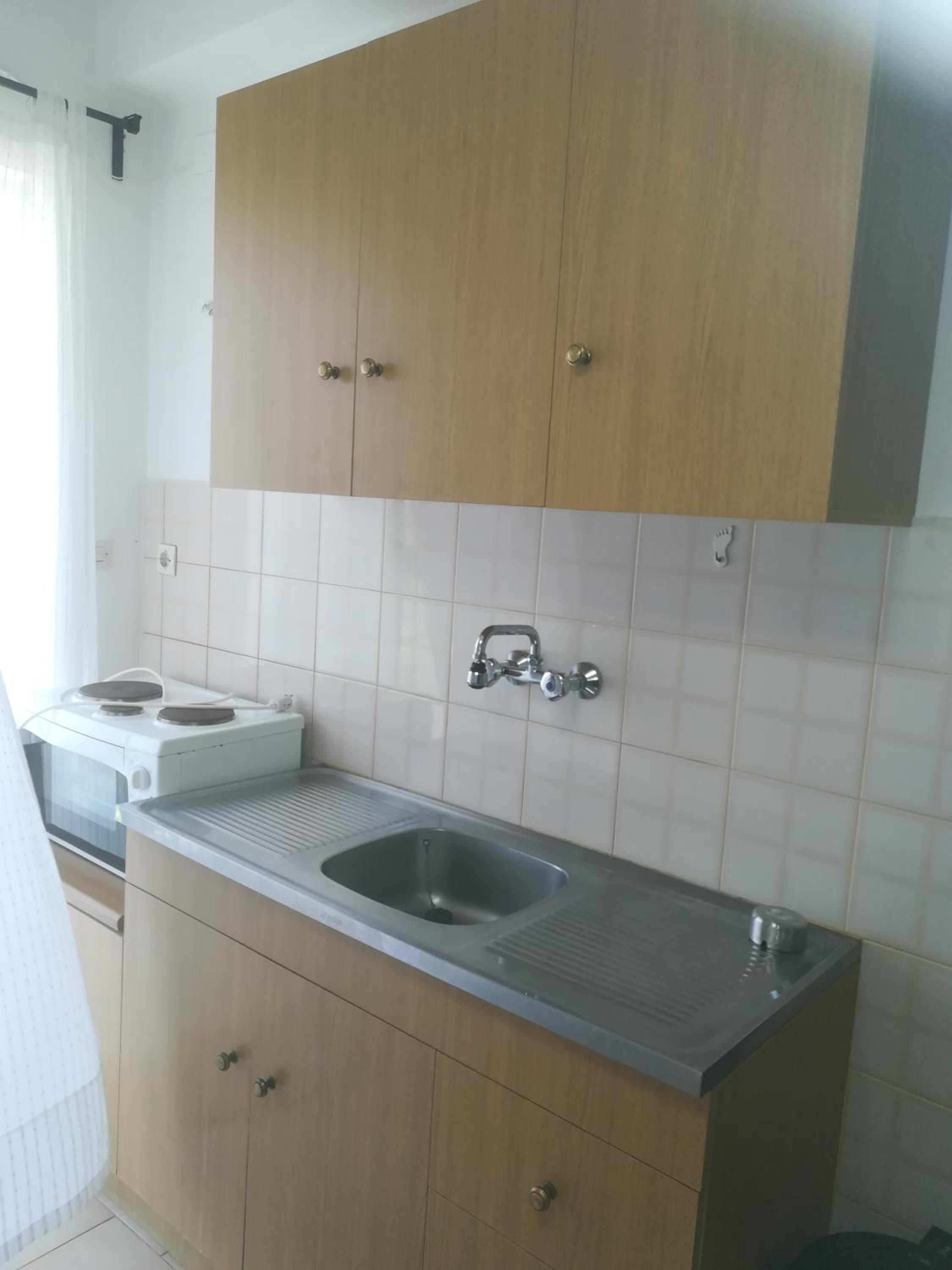 Basic Triple Room photo 2