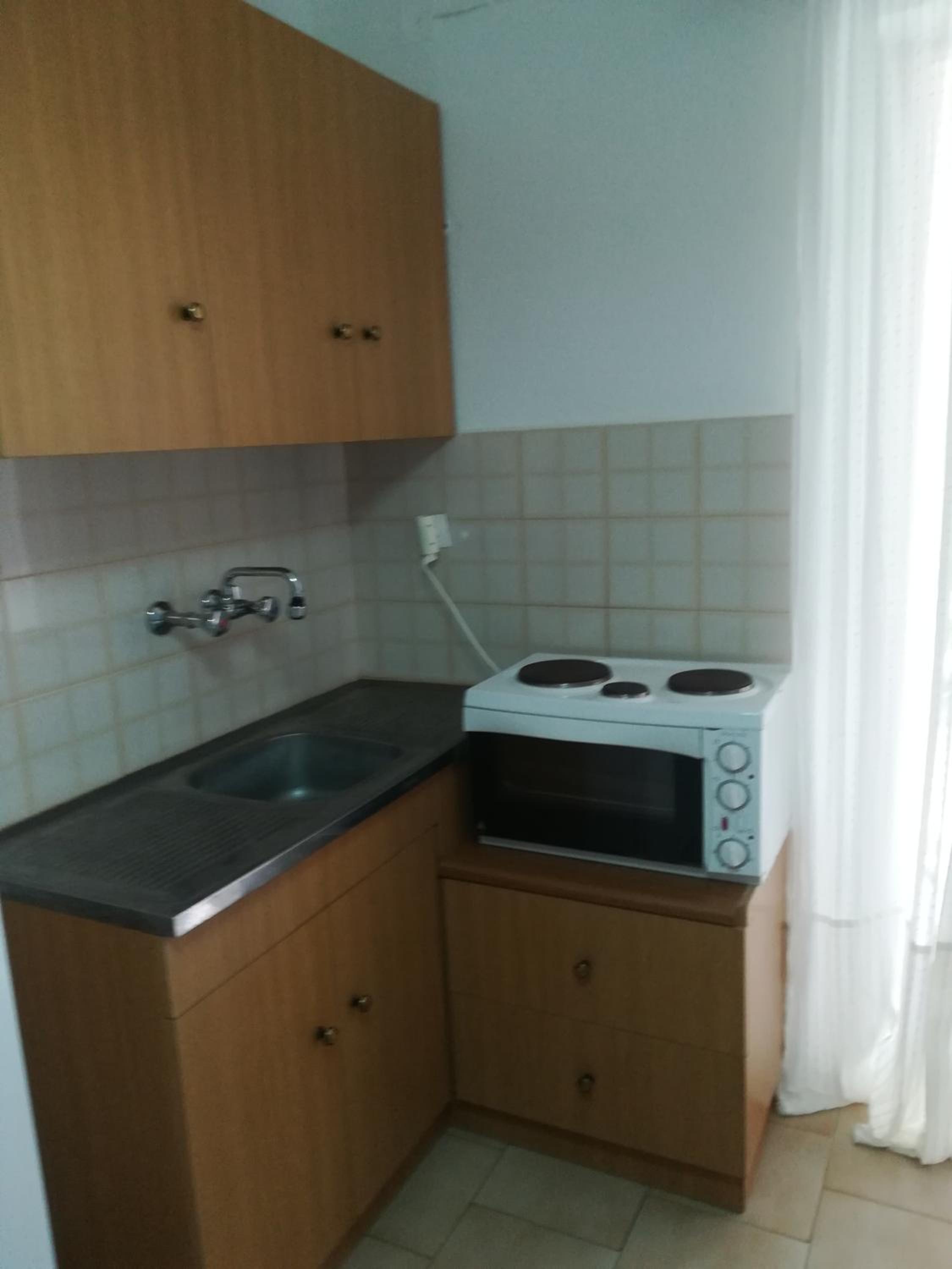 Basic Triple Room photo 3