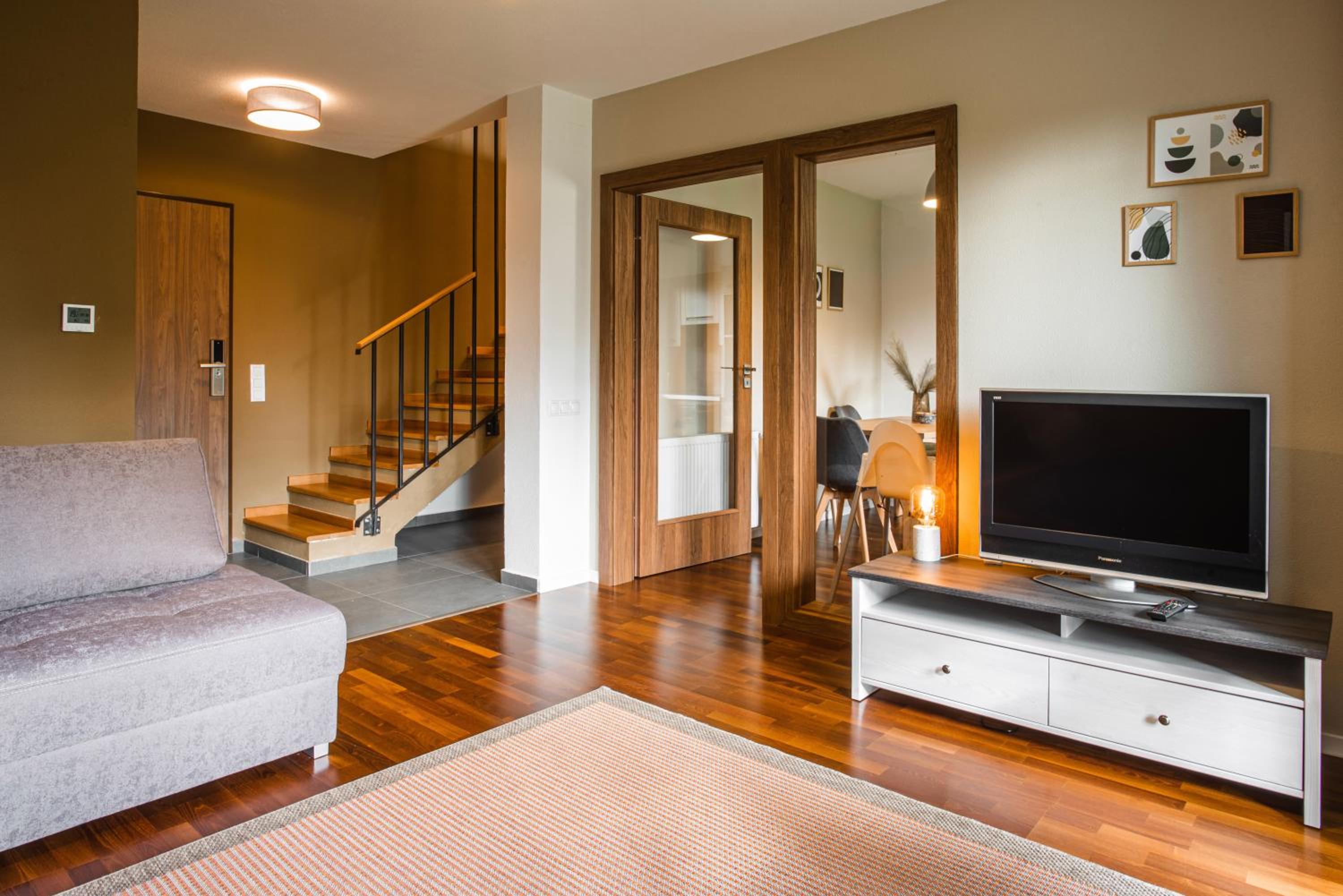 Apartment - Split Level photo 3