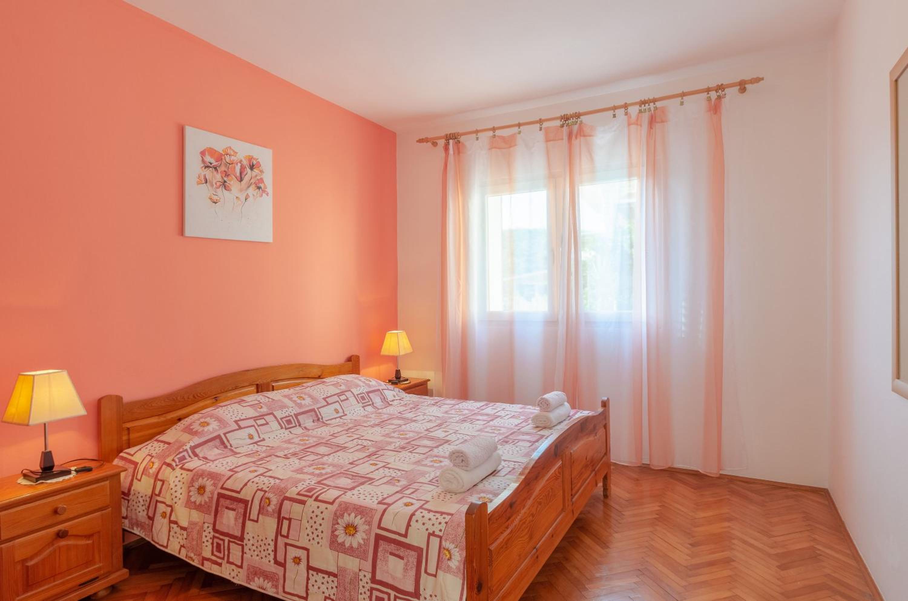 Apartment with Balcony photo 1