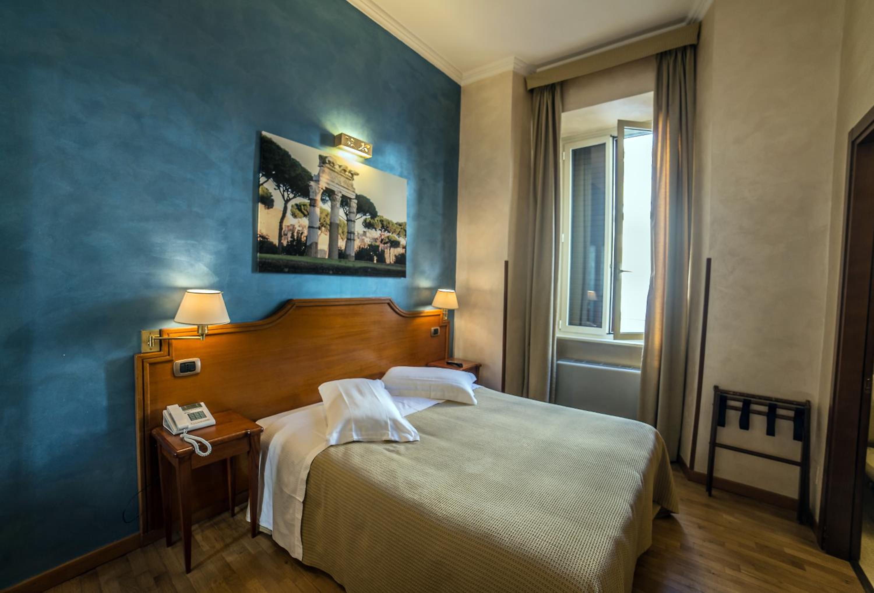 Economy Double Room photo 2