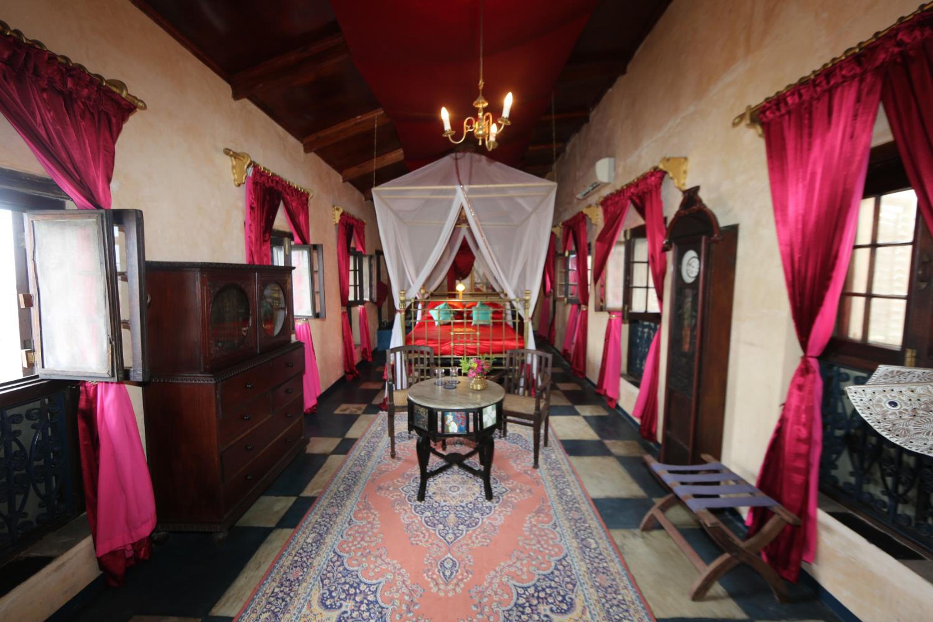 Deluxe Queen Room