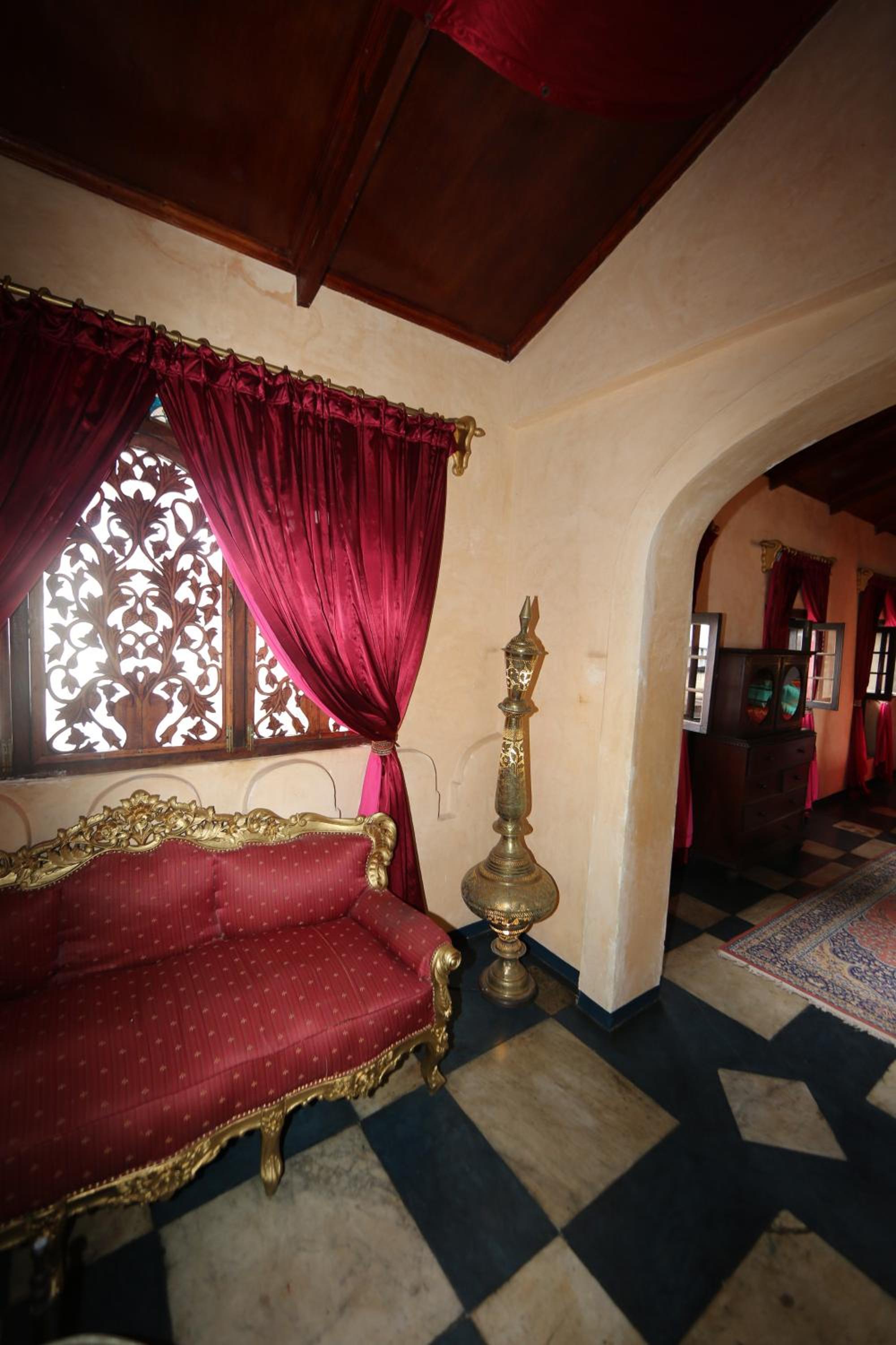 Deluxe Queen Room