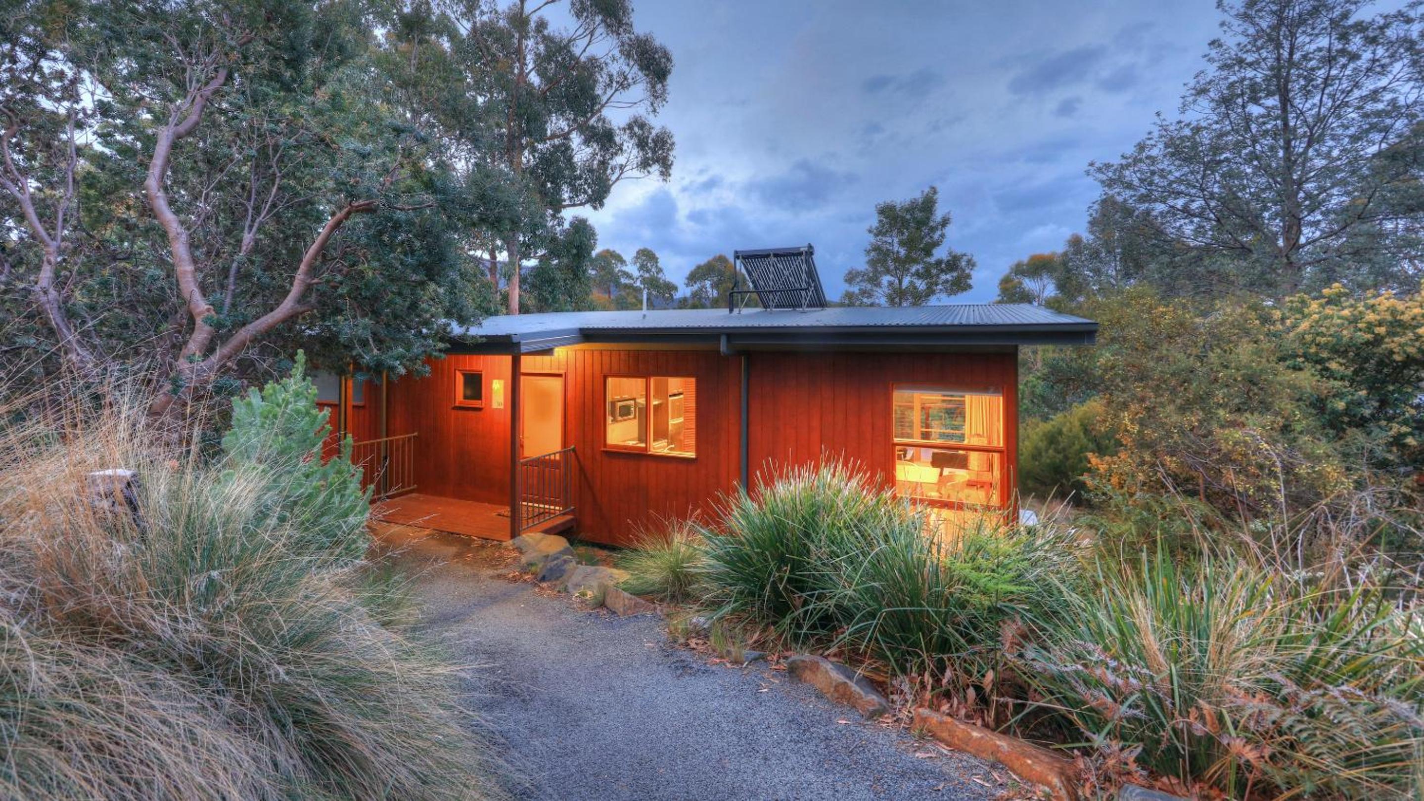 One-Bedroom Chalet with Water View  photo 2