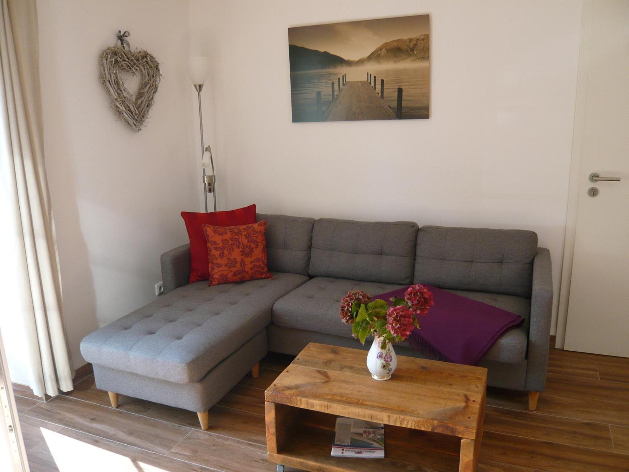 Apartment photo 2