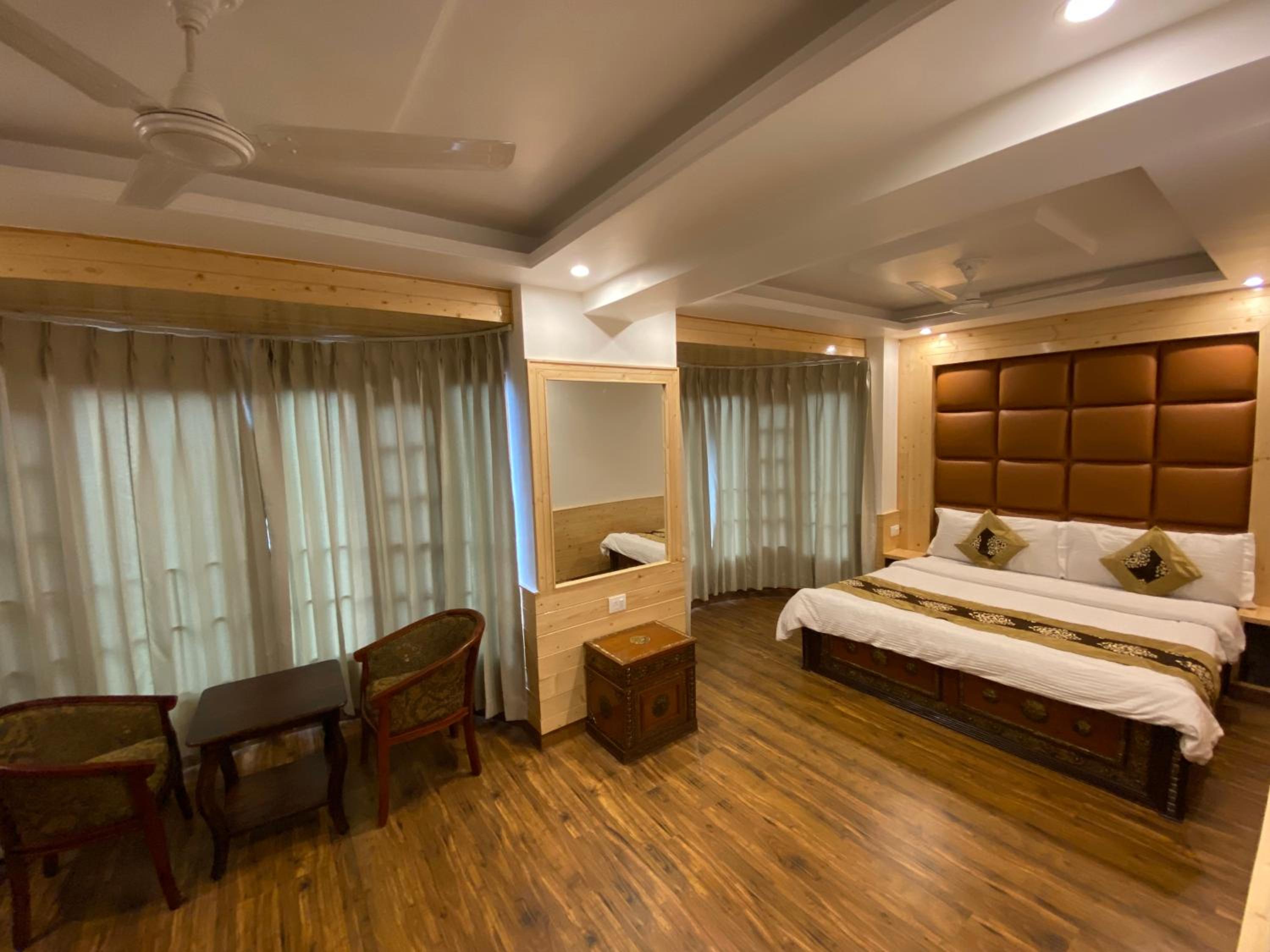 King Room with Mountain View photo 3